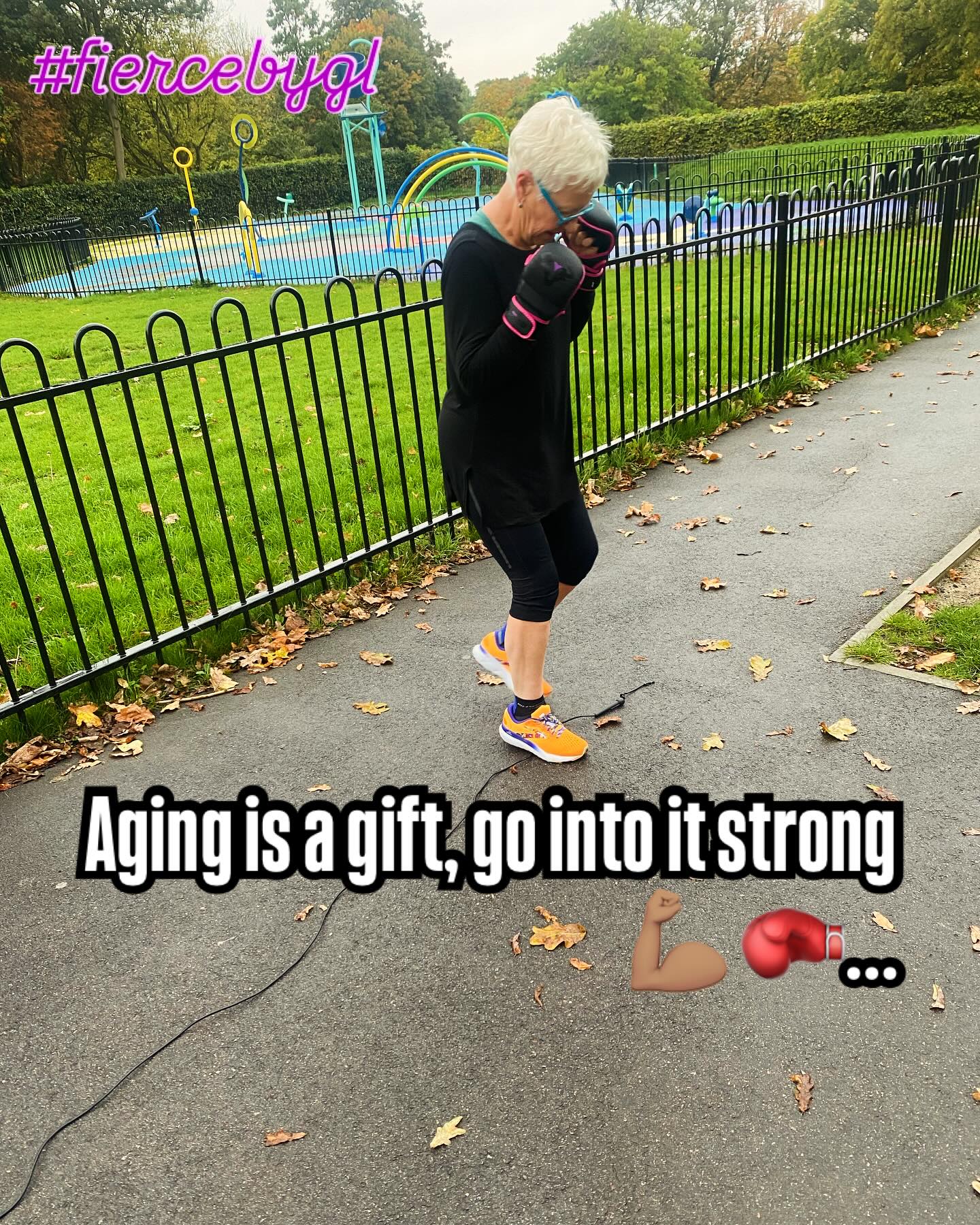 Learning new skills can be done at any age. This is one of my mature clients. She trains every week focusing on kick boxing and she’s kicking ass! She could easily out train multiple people half her age 💪🏽 We train outdoors during any weather and she gets 💩 done. We will now be taking on a studio so if you want to become a powerful individual like H then contact me. It will be a please to train you! #strongwomen #strongissexy #kickboxing #boxing #parktraining #fitness #fiercebygl #femaletrainer #personaltrainer #women #womenempowerment