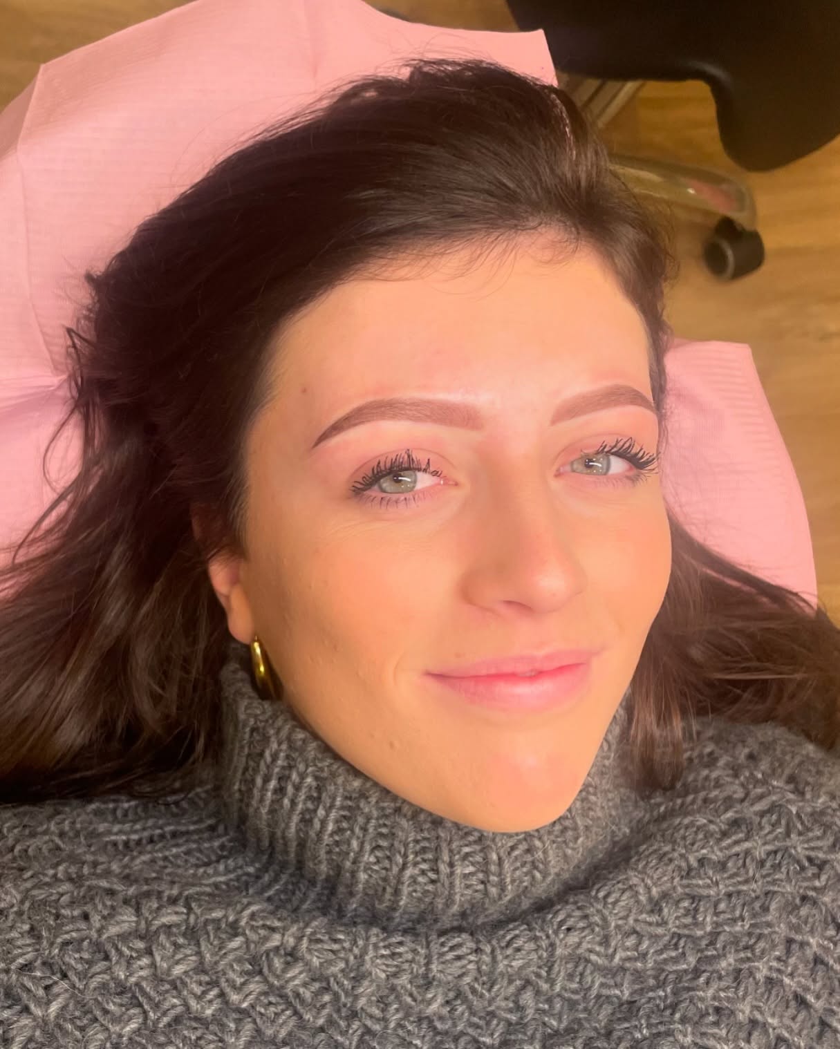 Sta iedere dag op met mooie wenkbrauwen! Wenkbrauwen veranderen je blik en geven je een heel andere uitstraling🌟 Bespaar tijd met PMU Ombre Powder Brows❤️
#pmu #ombrebrows #thebrowboss #powderbrows