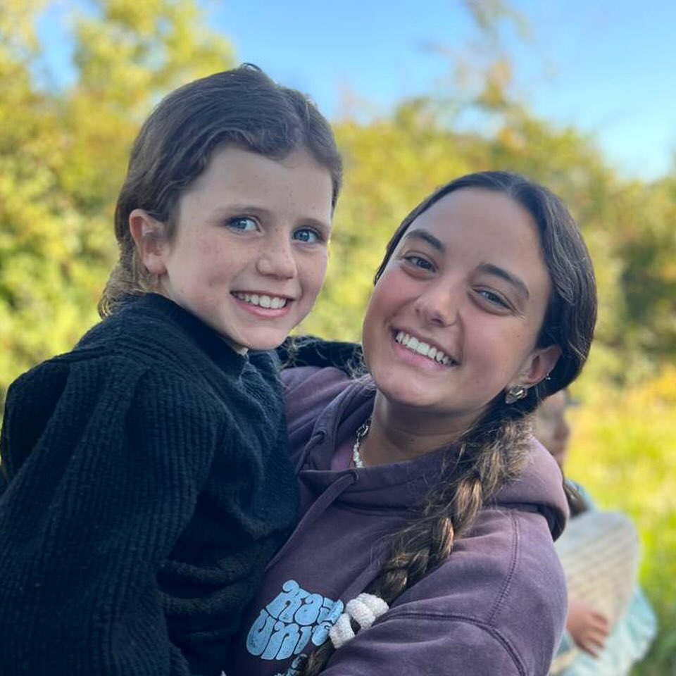 The Mákemáke experience is all about creating a tight-knit community where you can truly be yourself. A space where you’re celebrated for being different, for embracing your quirks, and for being unapologetically silly—just because. There’s no pressure, no judgment—just a welcoming environment where individuality is not only accepted, it’s encouraged. ✨
It’s a place where you can relax, have fun, and connect with others who are just as unique as you. Whether you’re into making art, playing games, or just having a laugh, everyone’s vibe is welcomed.
And here’s the exciting part—we still have spots left for Session Seven (Feb 14-19)! If you’re looking for an unforgettable experience where you can be yourself, have a blast, and make memories and friends that last a lifetime, this is your chance. Don’t miss out! 🙌
#CampMákemáke #BeYourself #CelebrateDifferences #NoJudgment #UnforgettableExperience #JoinTheFun #SessionSeven