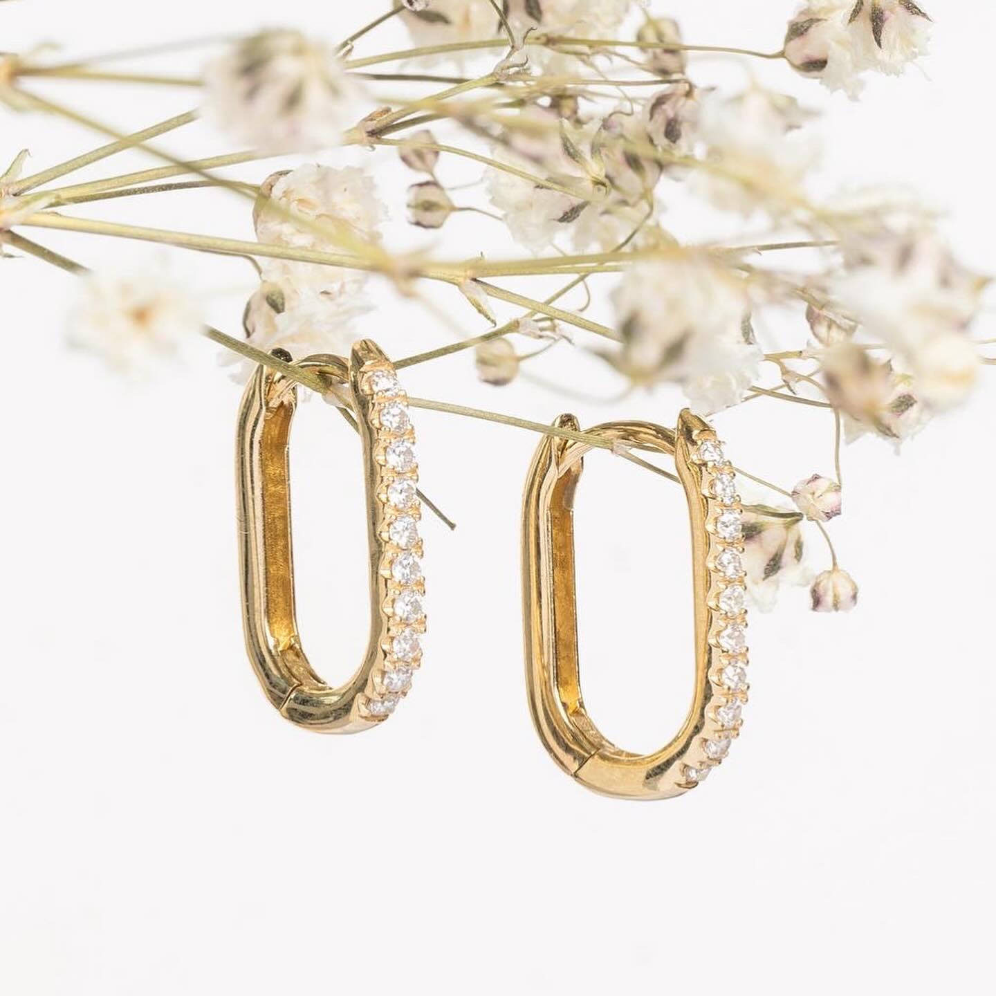 Some of my top picks for Valentine’s Day!! ❣️
Use code VDAY at checkout for 15% off your whole purchase! Link in bio, sale ends 2/1/24
#valentines #bemine #jewelrysale #handmadejewelry #shopsmall #smallbusiness #jeweler