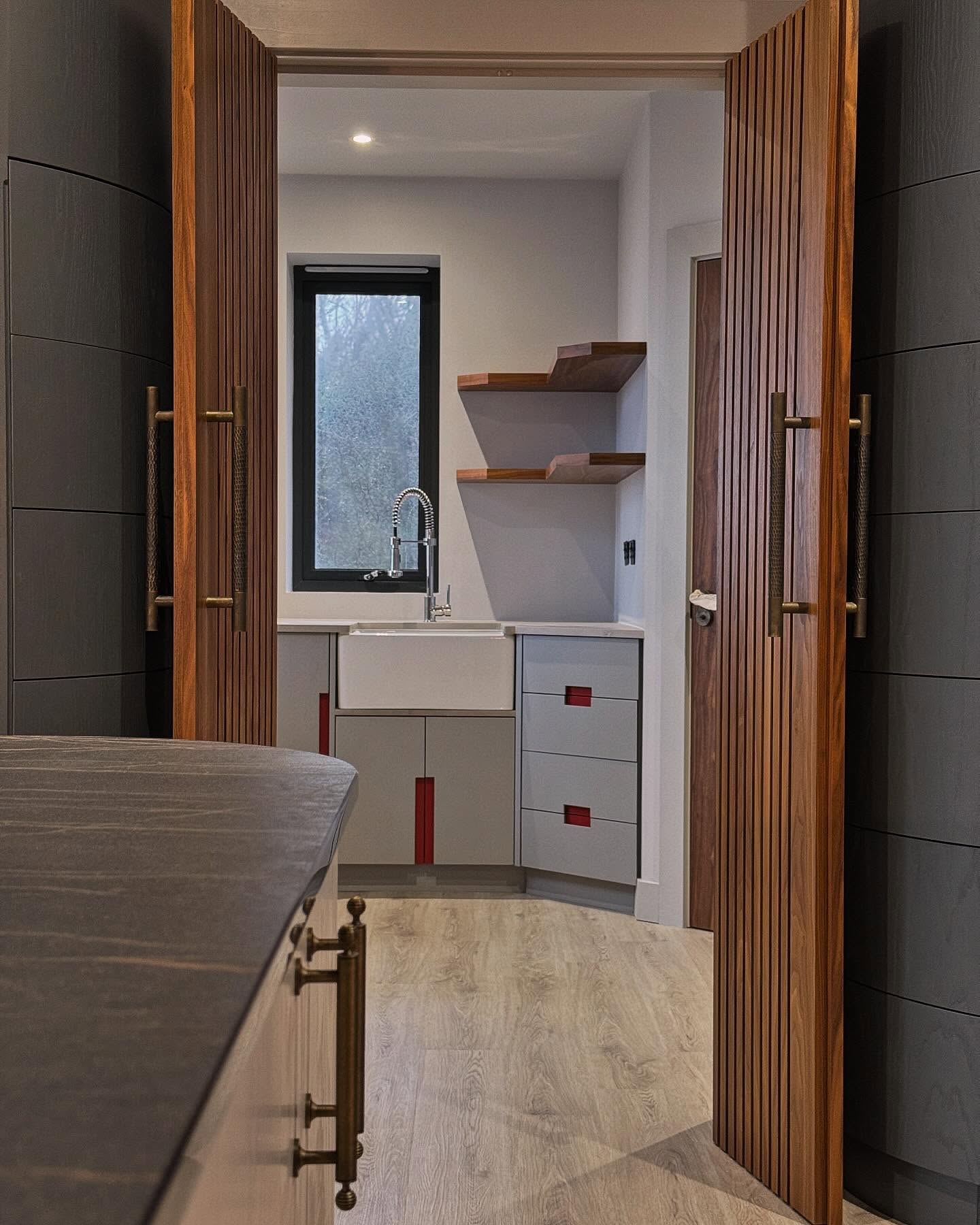 Another glimpse of the large house renovation we have had the pleasure of working on recently. This is a view into the utility room from the kitchen.
All cabinetry has been designed with the clients requirements in mind and finished to their specification.
#bespokecabinetry #cabinetry #cabinetmakers #interiordesign #interiors #design #kitchendesign #kitcheninspo #bespokejoinery #joinery #customcabinets #handmade #carpentry