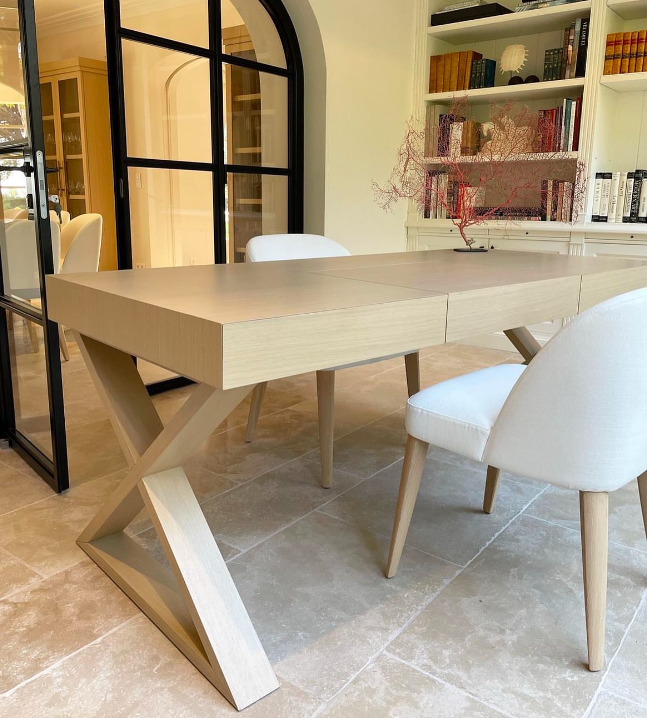 “Meet the MALTE Desk – fully customizable to fit your style and space. Create your perfect workspace! 🤩
Project @alessandrahomeinteriors - St Tropez