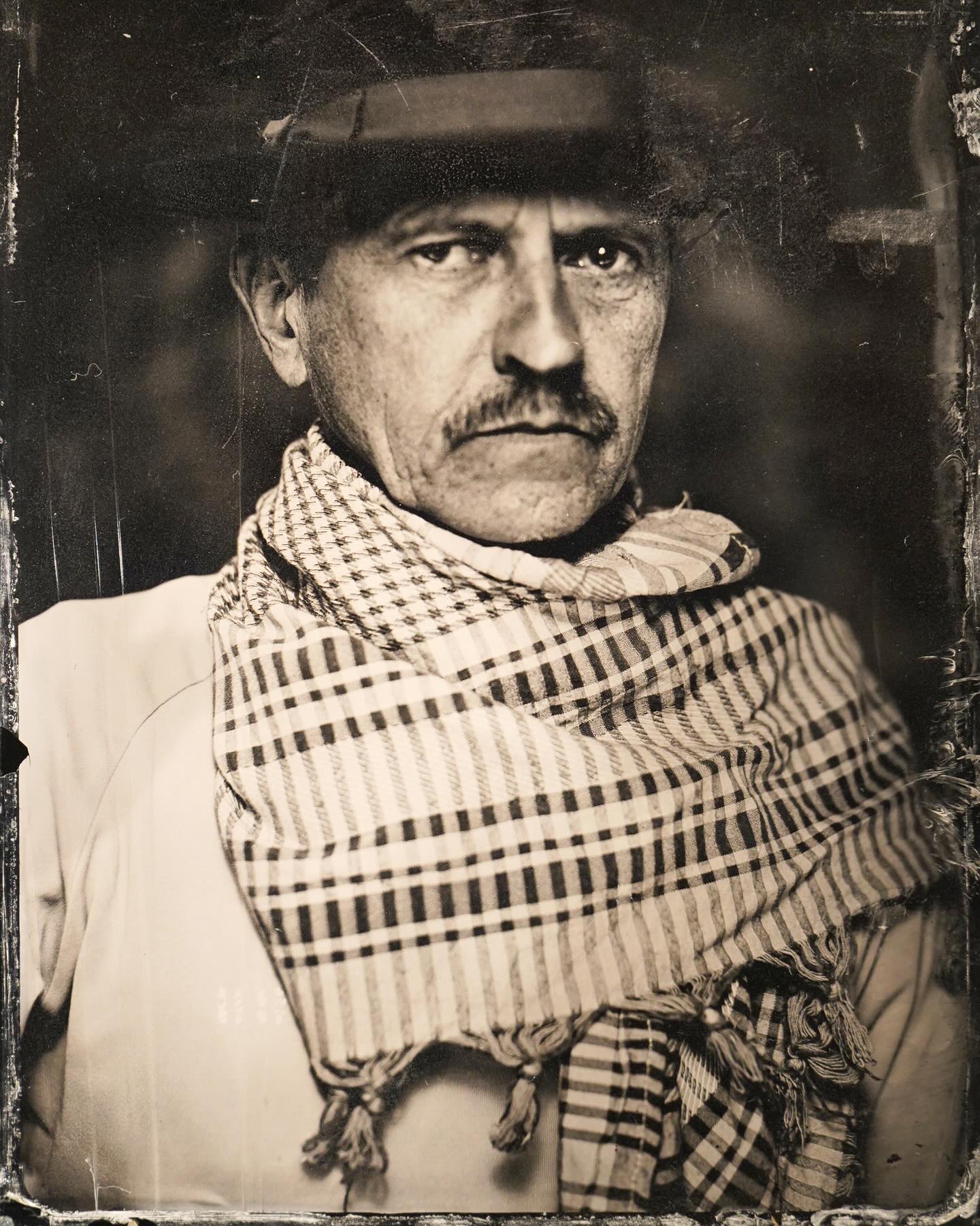 Collodion Wetplate
Autoportrait 2025
#100heads #ambrotype #analog #blackandwhite #vintage #darkroom #filmisnotdead #facesofinstagram #postthepeople #silverandlight #pursuitofportraits #dunkelkammer #oldschool #collodion #argentique #largeformat #makeportraits #ofpeople #portrait #suisse #tintype #nofilter