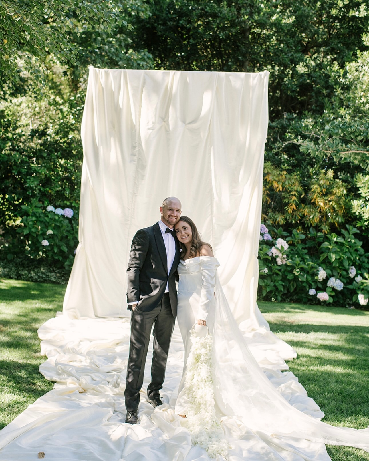 First looks at the gorgeous wedding of Mel and Brett 💘
We created an extra tall backdrop of silk for the couple to stand under, with a 30 meter silk aisle to add a little drama to Mel’s entrance.
The biggest pleasure creating for these two x
@eurilla_estate
@melissa_boulden__photographer
@_arne_studio
@venue.productions
@lovefromlaura___
@lasimpliciteevents
@behindtheveilmusic
@whitemarquee
@modernparty
@areyoubeingservedadl
@ldvcatering.co
@snapsnapau