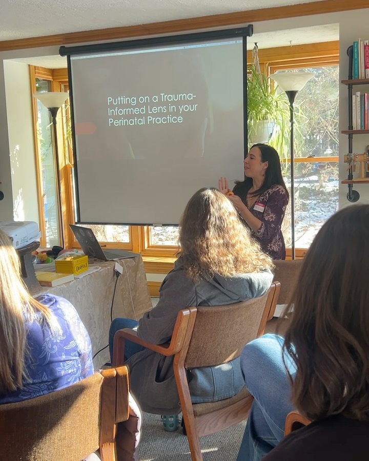 We had a great turn out for our first meeting of 2025! Thank you to all our members who attended.
A big thank you to @ohmchiropractic for hosting and @moonsagemama for presenting on Trauma Informed Care.
We are so grateful for this community 🩷
#perinatal #perinatalpartners #prenatal #pregnancy #family #children #ittakesavillage