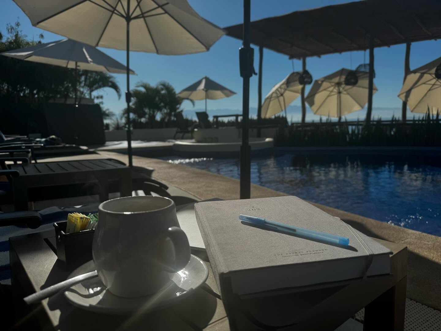 Not a bad way to start a work day 🙌🏽
.
.
.
.
.
#musician #vacation #mexico🇲🇽 #beach #pacific #exhale #iworkformyself #nature #ocean #astralplanner #coffee #poolside #grateful #blessed