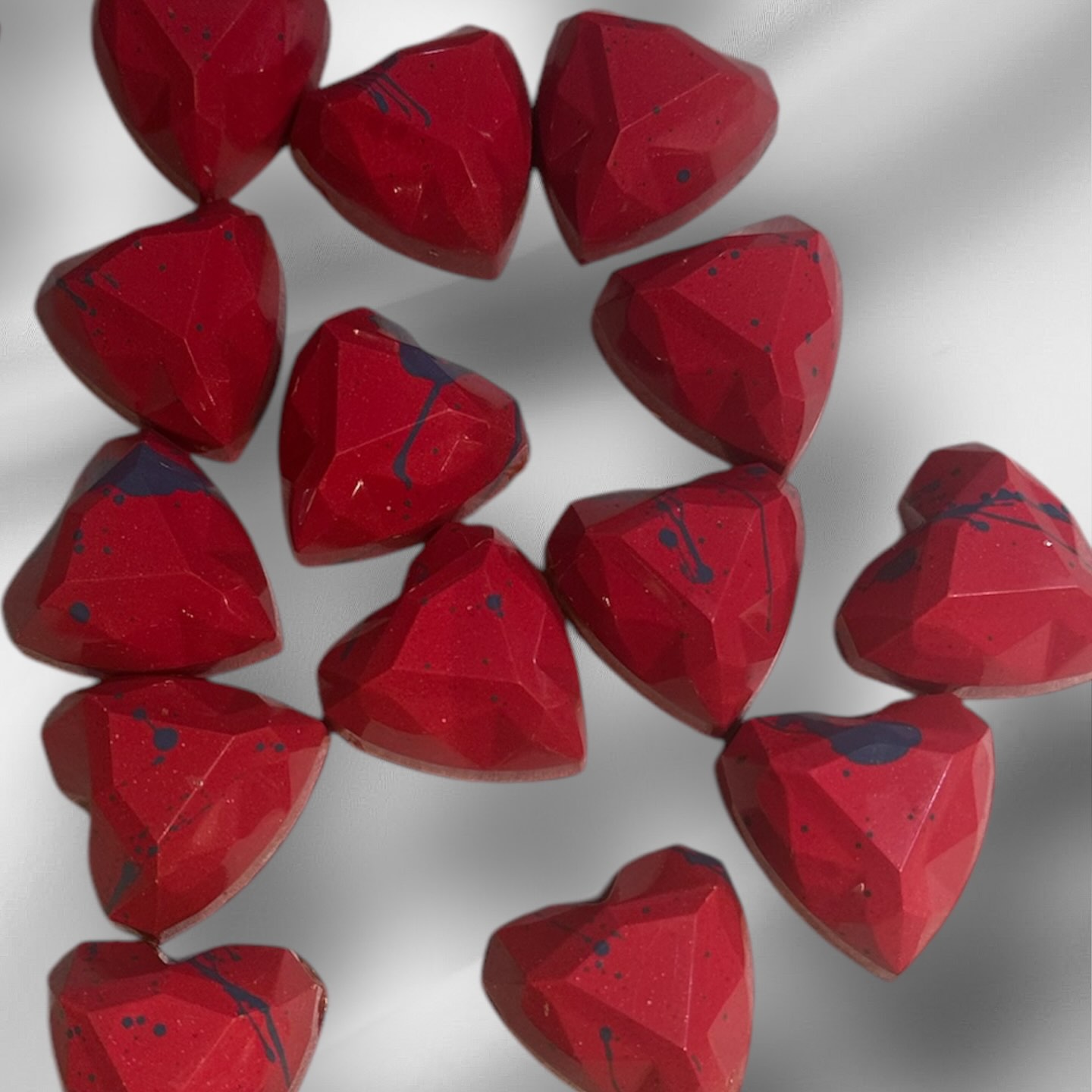 Sweet, stunning, and absolutely irresistible! ❤️🍫 These handcrafted heart chocolates are a true labor of love. Who’s ready for a bite?
#ChocolateLove #EdibleLuxury #HandcraftedChocolates #HeartfeltSweets #SweetTemptation #FoodArt #GourmetTreats #indulgeyoursenses