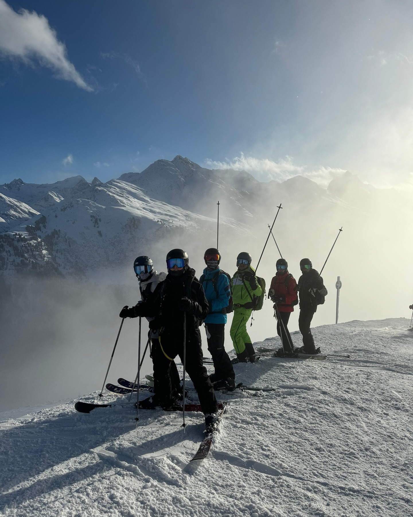 Impressions of the past couple of days - smiling faces all around☀️ #arlbergclassic #skischool #privatelessons #skiarlberg #unserarlberg #stantonamarlberg #lechzuers