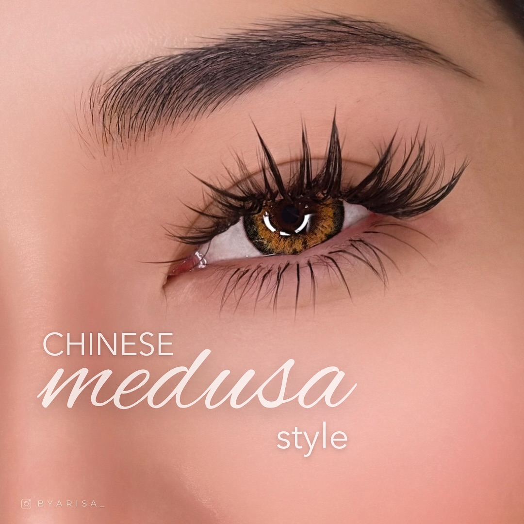 ๐ช๐ถ๐ด๐ฐ๐ต๐ฎ ๐บ๐ถ๐ถ๐ต ๐ง๐ผโโ๏ธ
whilst on my holiday home back to thailand I took a masterclass with @natasha.lashesxpmu who has mastered the chinese style of lashing and has created her own techniques to this style - sheโs a talented lash queen ๐ธ๐ฝ
over the next few days Iโll be announcing model calls to practice this style - so keeps your eyes peeled ๐ซฃ and in the near future will be offering masterclasses so I can pass on the knowledge I have learnt in Asia to the UK with a style that has become so popular over the last 2 years but more so in the last year
canโt wait to be offering this style in full force! ๐คญ
#manchesterlashes #medusalashes #manhualashes #lashes #manchesterbeauty