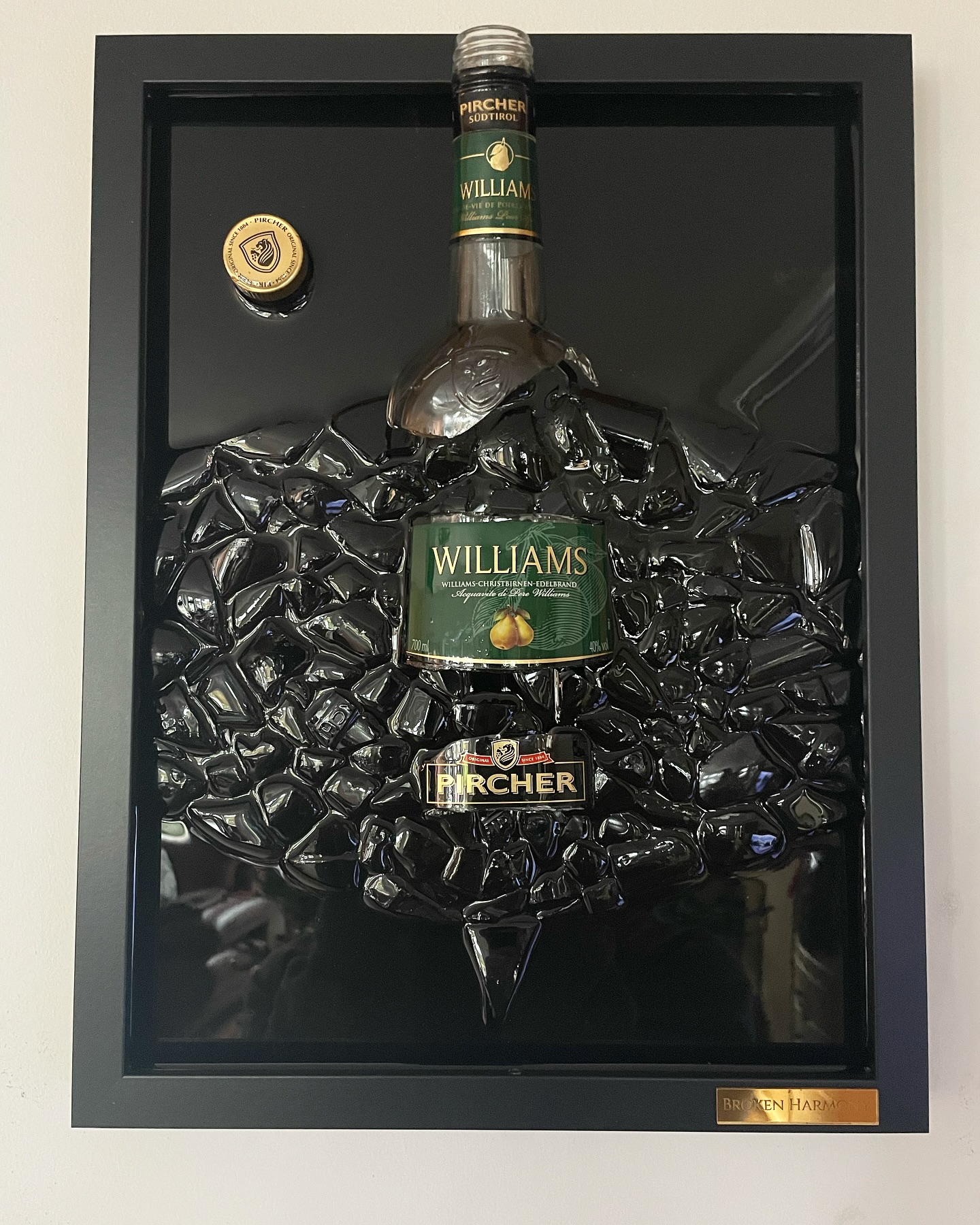 Pircher Williams Flasche im 40x30cm Rahmen 🍾🔨
