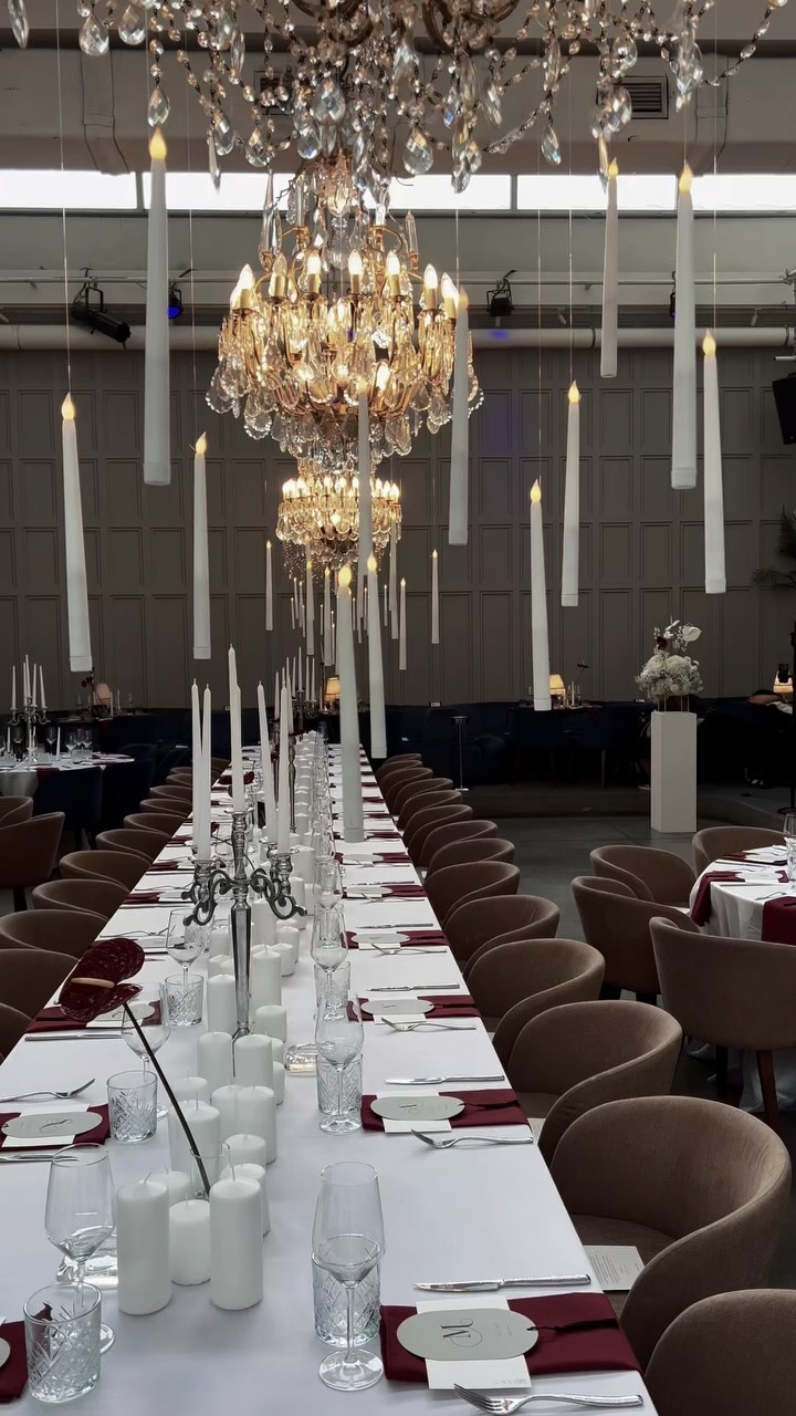 Ova sezona nije mogla lepše da počne!
Teodora & Đorđe su dve najtoplije duše sa kojima je bilo pravo uživanje raditi 🤍
Neka nam svako bude ovakvo 🥂
.
.
.
.
.
.
.
.
#medimleko #wedding #weddingdecor #dekoracijavencanja #eventdecor #pozivnice #weddingstationery #weddinginvitations #placecards #dekoracija