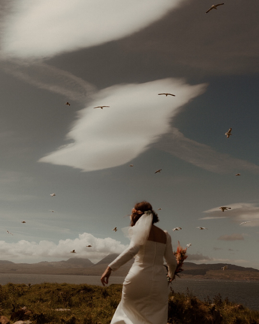 An elopement of absolute dreams from the archives ✨
Ellie + Dan’s elopement will forever be one of those days that will always stay in our hearts.