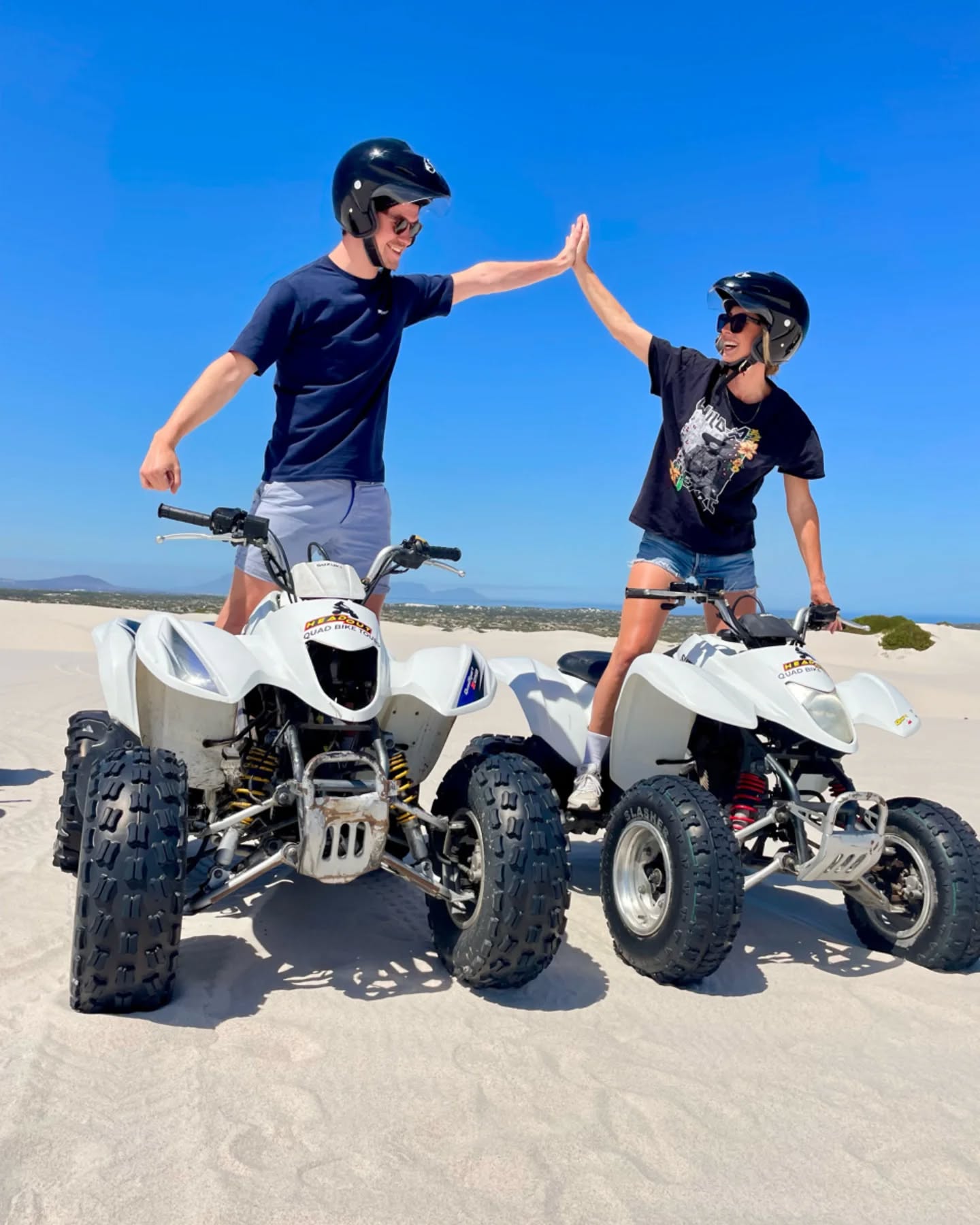 We vinden het een enorm compliment wanneer klanten voor de tweede of zelfs derde keer bij ons boeken. We leren hen steeds beter kennen en het is natuurlijk een bevestiging dat het Zuid-Afrika virus besmettelijk is.
Dit stel komt binnenkort voor de tweede keer naar Zuid-Afrika. Na een eerste reis waarin ze veel afstanden hebben afgelegd, doen ze het deze keer rustiger aan.