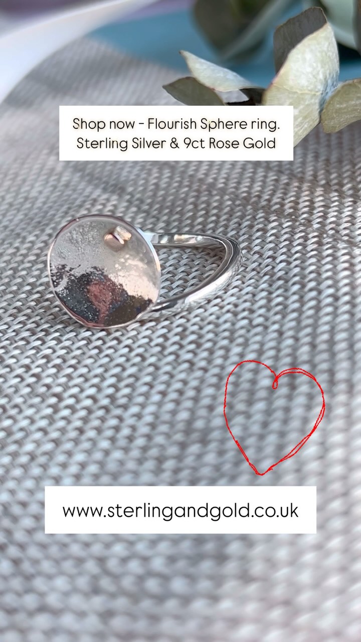 The absolute beautiful Flourish Sphere ring.
A Sterling Silver circular domed face with a 9ct Rose Gold accent in the top corner, shining like the reflection of the sun. The dome rests on a contemporary twisted band, also made in Sterling Silver.
#sterlingandgold #handcraftedjewellery #supportlocalbusiness #shoplocalni #supportlocalbusiness #artisanjewellery