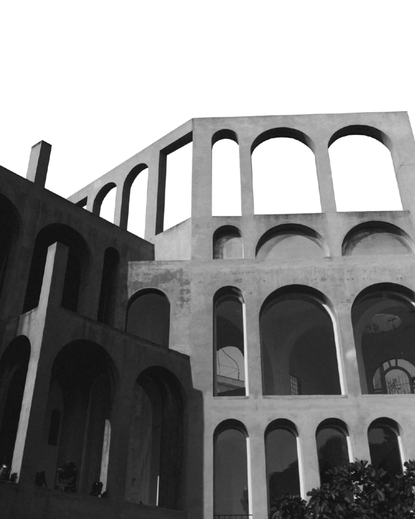 Xavier Corberó's Labyrinthine, Barcelona.
Corberó's Labyrinthine is a reminder that design can transform even the simplest space into moments of wonder.
.
.
.
.
#jaccana #jaccanacreates #sustainability #craftshmanship #sculpture #art #artistry #handmade #premium #abstract #material #objects #inspiration #barcelona