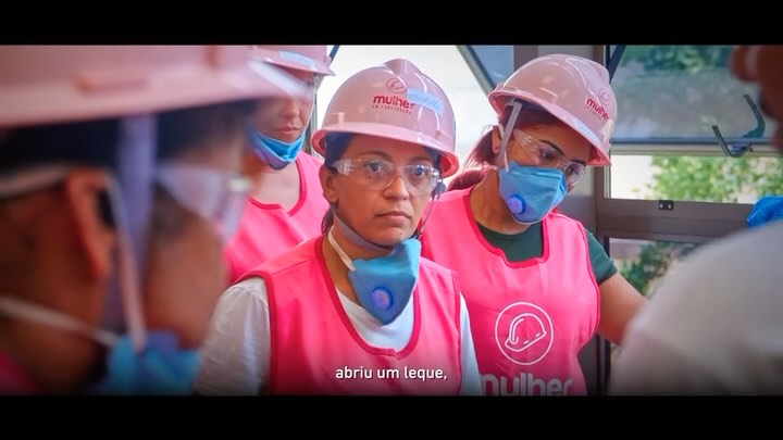 Veja na íntegra o vídeo que conta a história dessa parceria tão importante que fizemos com a @viamobilidadesp e com a @viaquatrosp com o objetivo de capacitar mulheres para um mercado de trabalho considerado por muitos como “muito masculino”. Nossas meninas estão arrasando e mostrando que lugar de mulher é onde ela quiser!