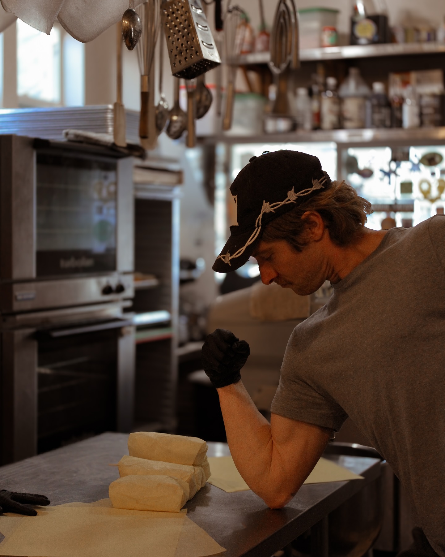 We roll our burritos like we roll our joints, FAT. 💪🏼
Grab one on your way to the hill, they pair perfectly with champagne powder! 🥂☃️☀️
#wakenbakenation #wakenbakeryglacier #wakenbakery #rollup #yoked #mtbaker #mtbakerwashington #sconedtothebone #badtothescone #getsconed #skiyalater