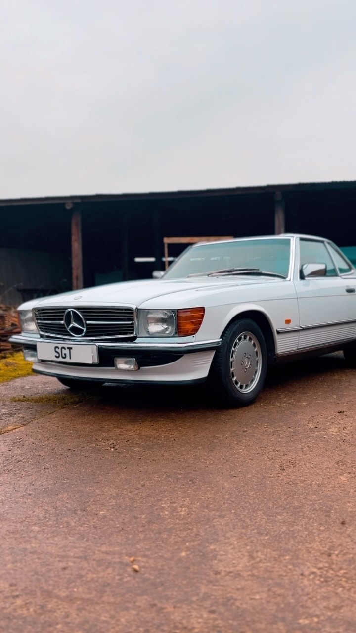 A true 80s icon…
#mercedes #mercedessl #sl #carsontiktok #dreamcar #instacar #germancar #foryou #carphotography #motorsport #motoring #sgtautomobiles #cargram #vintagecar #classicdriver #classicmotoring #carculture #carspotting #car #cars #trending #carreview #80sclassics #80scars