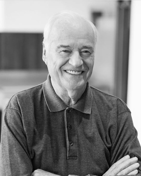 We are deeply saddened by the passing of André Soltner, Chevalier of the Legion of Honor, a visionary chef and longtime member of our Society who profoundly shaped New York’s restaurant scene.
He passed away on January 18 in Charlottesville, Virginia, at the age of 92.
Soltner was best known for his 30-year tenure at Lutèce, where he set new standards for fine dining, blending impeccable technique with a warm, inviting atmosphere. Originally brought to New York in 1961 to run the Midtown restaurant, he became its sole owner in 1973, cementing its reputation as one of America’s most revered culinary institutions until its closure in 2004.
Beyond the kitchen, Soltner was a dedicated mentor, serving as a dean at the French Culinary Institute, where he nurtured generations of chefs. His kindness, expertise, and passion for French cuisine left an indelible mark on the industry.
Though he is no longer with us, his legacy lives on through the chefs he inspired and the impact he had on French gastronomy in America. He will be remembered as a master of his craft and a guiding force in the culinary world.