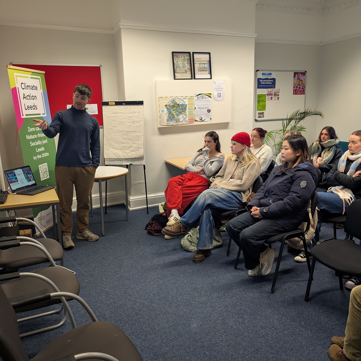 So great to welcome @universityofleeds peforming arts students to Imagine Leeds yesterday.
Some exciting plans for using performance art to convery important climate messages! 💚