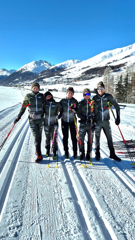 Nu har vi avverkat tre otroliga veckor nere i mellaneuropa och nästan hela gänget har landat hemma i Sverige igen. Tre veckor med fina tävlingar, otroliga vyer, massa god mat och prima sällskap!
Här kommer en liten sammanfattning av vår tripp! 💁🏼♀️🇨🇭🇮🇹🧀🍕🏔
@gohlins @klubbenbygohlins @eabdethaller @hestragloves @hestrainredningarab @garoplatprodukter @garo_emobility_sverige @isabergstoppen @hangonab @axelent_sverige @everbrandswedenab @ehconnector @eleikosport @gnosjoror @gnosjoandan @aerollerskis @leki.nordic @atomicnordic @umarasports