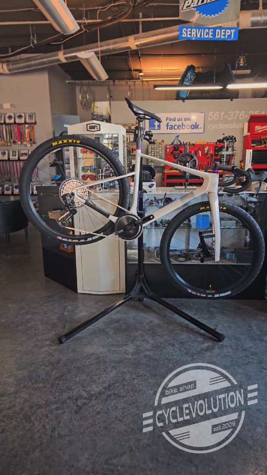 #supportlocalbikeshop #localbikeshop #delraybeach #bikelife #bikeshop #bikeshoplife #smallbusiness