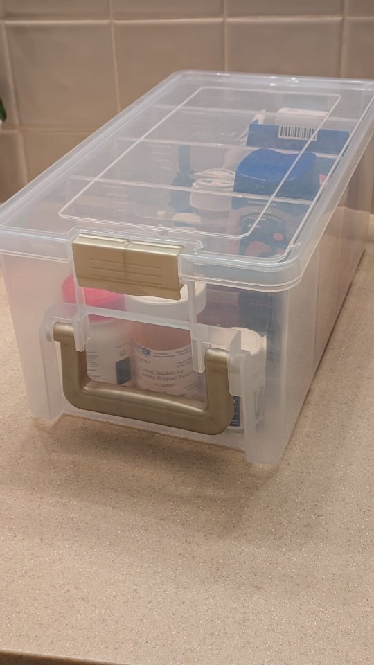 Even though it's technically for art supplies this portable latching container with dividers is fab.
Don't let the season create chaos in your home. We can create some calm ✨❄️
#homeorganizer #organizingtips #organizinghacks #survivalhacks #organizinginspiration #fluseason #letscreatecalm