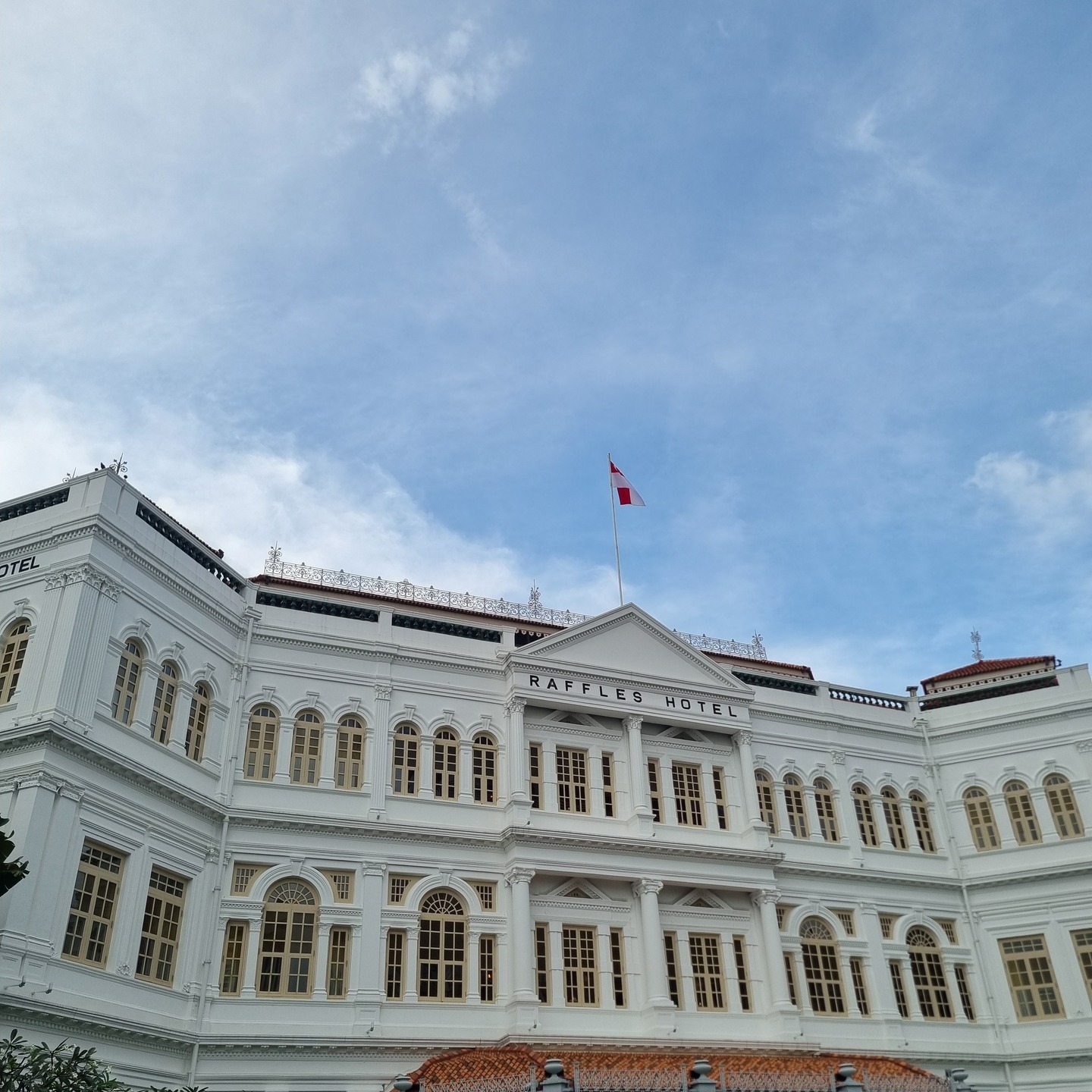 The legendary Raffles Hotel is a must-stay in Singapore, where history and luxury go hand in hand. From a tiger being shot by a headmaster in his pyjamas to Michael Jackson inviting orangutans to his suite, the stories here are as iconic as the hotel itself. Step back in time with colonial elegance, world-class service, and, of course, a Singapore Sling at the Long Bar. Don't miss the Writerโs Bar, where literary greats like Rudyard Kipling once found inspiration. โจ๐ธ
*
*
*
*
#RafflesHotel #SingaporeSling #LuxuryTravel #HistoricHotels #VisitSingapore #TravelInspo #BucketListHotels