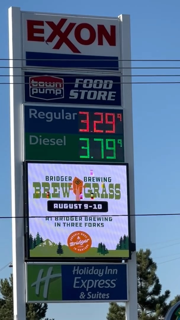 Summer 2024 was my first summer working with @bridgerbrewing on their summer concert series promotions and event branding.
DIGITAL SIGN BOARD :: This was a fun addition to add some digital screen art across the @townpumpmt gas stations from Whitehall to Ennis to Livingston (about a 60 miles radius from Three Forks) and it was definitely a challenge to squeeze in all the bands on the weekend line-up and ticket info in 5 second ad! ⏰