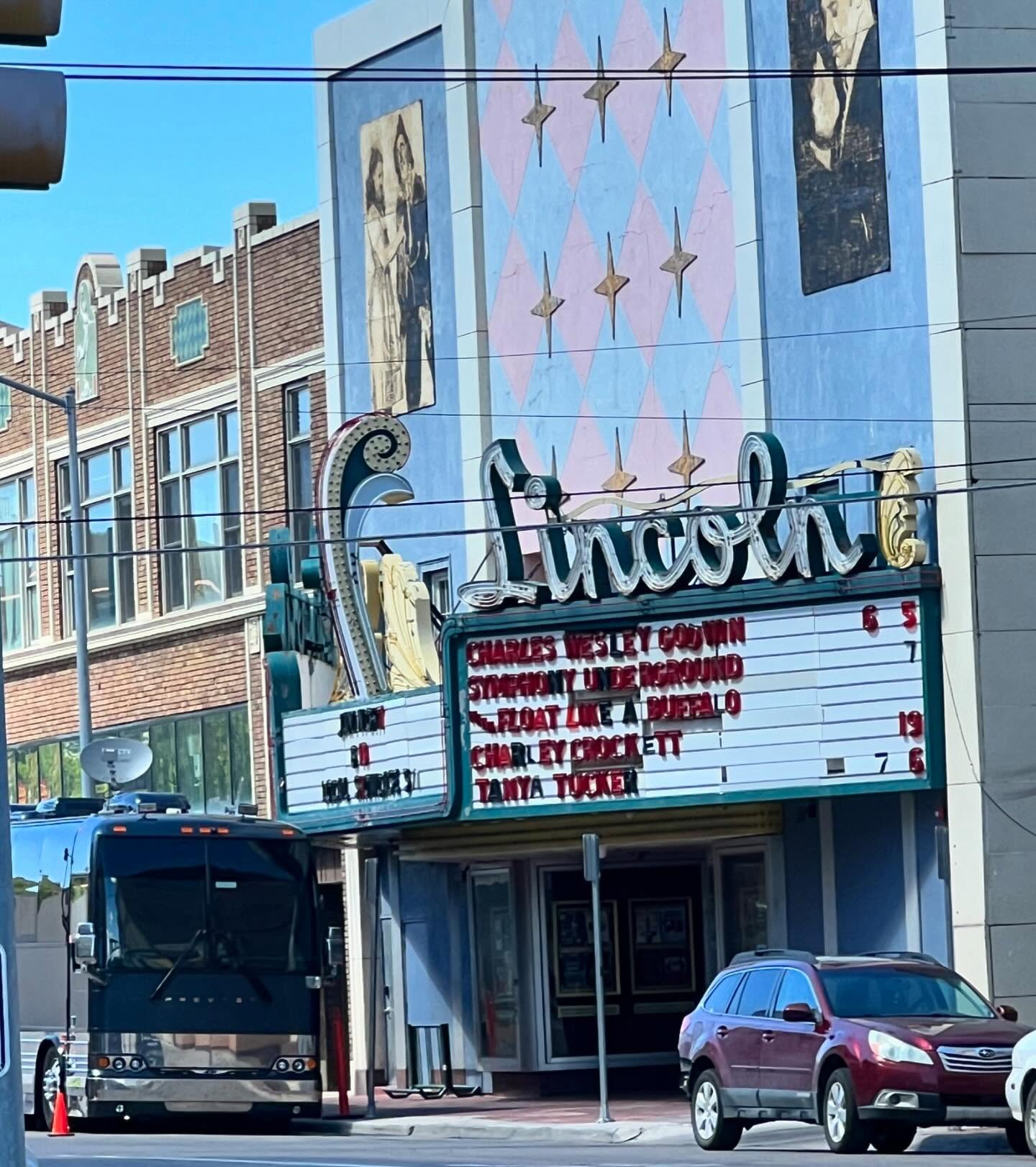 As 2025 show announcements are rolling out and I start filling my calendar, I’ve been reminiscing about some of my favorite shows and venues I visited last year including @charleswgodwin and @colechaneymusic at @thelincolncheyenne
What is a must see WY venue / show / festival I should add for 2025?