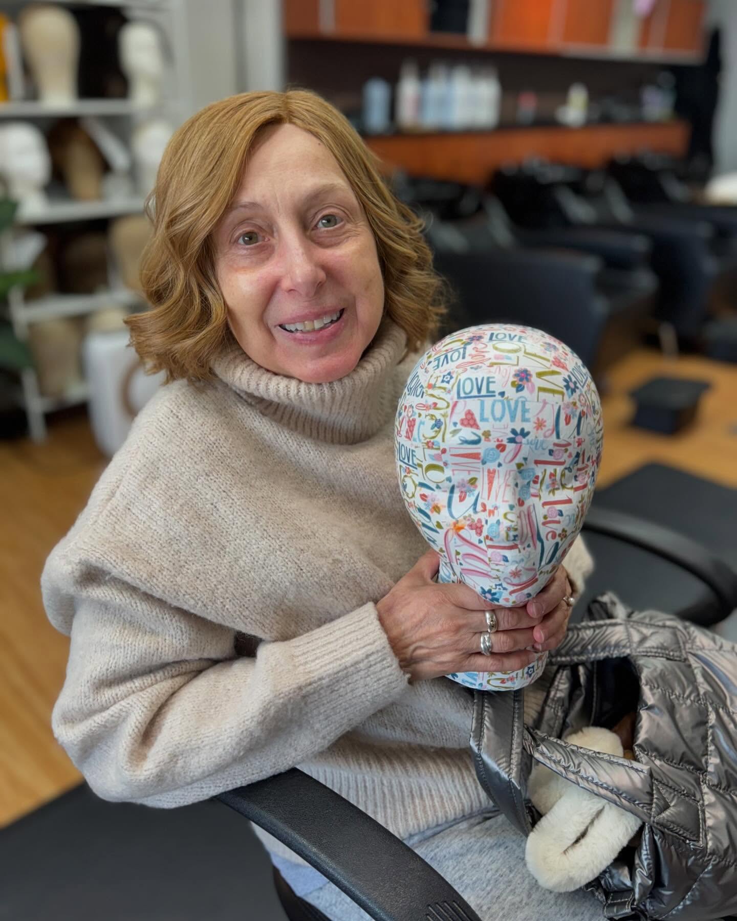 Another wonder done! 🩷
•
She was such a joy to be around! What a strong and bright spirit she has!
•
•
#dowonders #wigsbylillianlee #cancersurvivor #wig #wigrecipients #wigdonation #wigdesigner #donatetoday #wigsforkids #wigsforhairloss