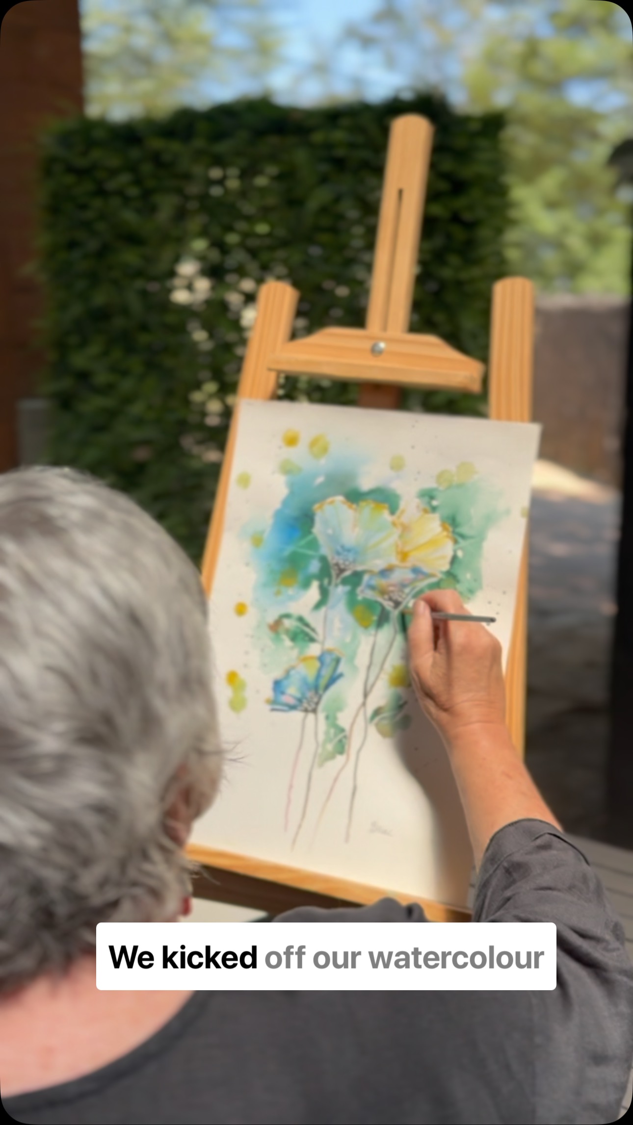 Family portrait fun @the_thoughtbox_gather kicking off our monthly watercolour classes. 🎨 💧
#artclass #painting #watercolour