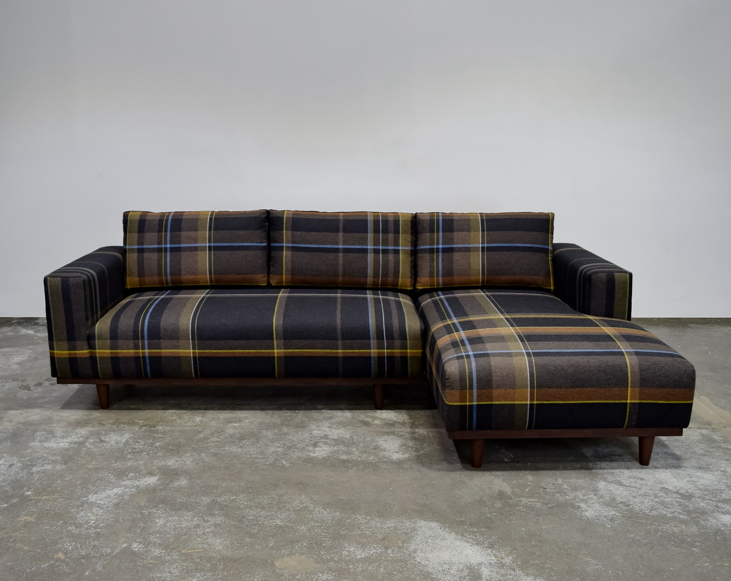 Plaid perfection.
Effortlessly timeless, this bespoke plaid sectional is a favorite of ours. Every detail, from the custom design to the seamless alignment of the fabric, was carefully crafted to ensure a flawless result for our client.
A piece that’s as inviting as it is stylish.
•
#ecobalanza #handmadefurniture #sustainablefurniture #ecofriendly #organic #oneofakind #handmade #chemicalfreehome #chemicalfree #climatechange #ecoconscious #sustainable #artisan #handcrafted #nontoxic #design #organicfurniture #custom #customfurniture #ecofriendlyproducts #nontoxicfurniture #artisanfurniture #nontoxicliving #sofa #chair #armchair