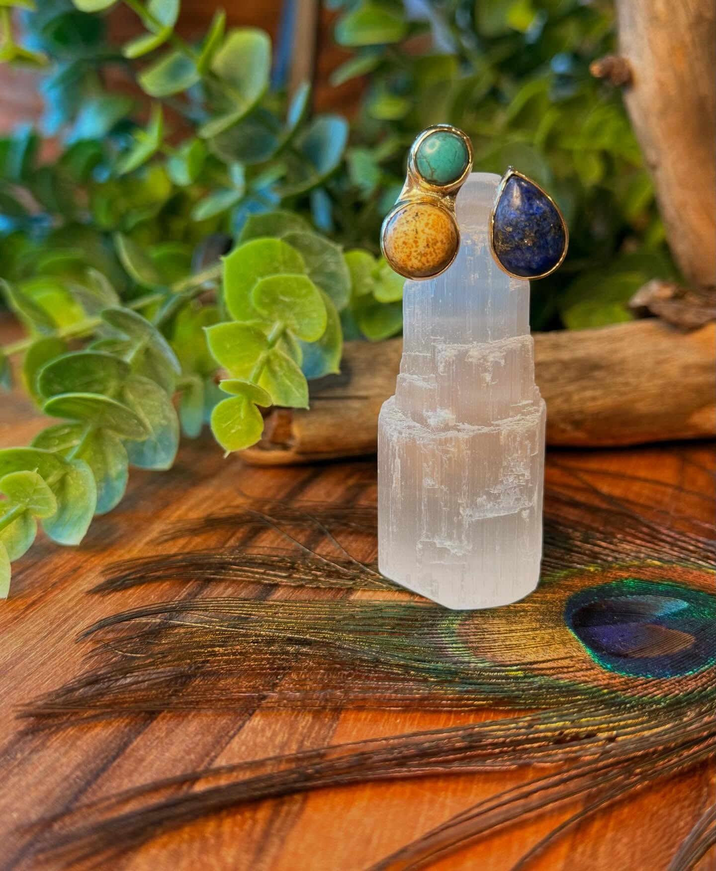 Turquoise, Lapis & Jasper • Silver • Size 4.5
#metalsmith #silver #silverring #handmade #art #artist #smallbusiness #rings #jewelry