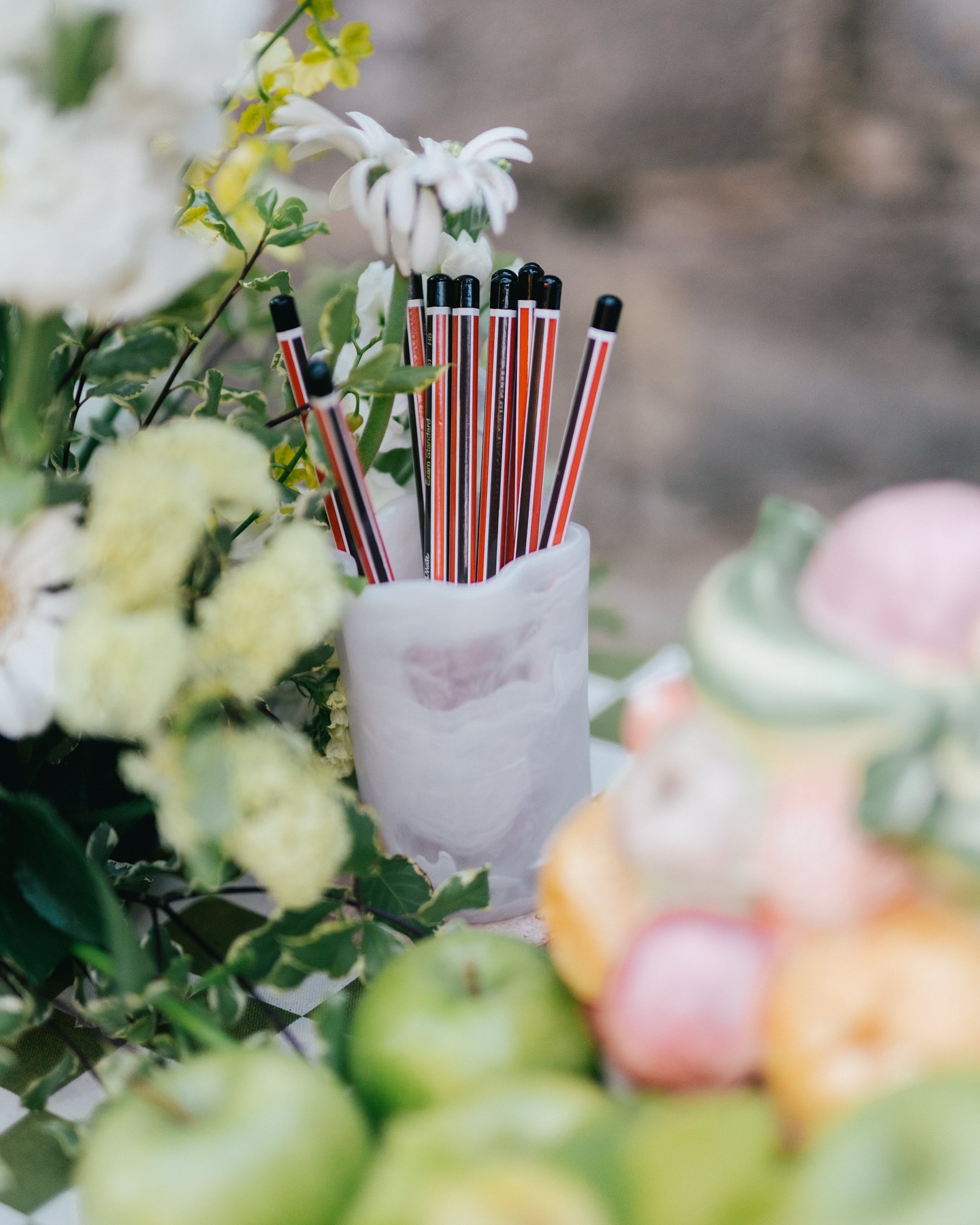 Chella (who is sunshine in human form) is a gorgeous primary school teacher ✏️
A couple days before her wedding, she showed me the CUTEST drawings her students surprised her with, complete with wedding dress inspo and marriage advice 🤭🥰
We HAAAD to make it a feature, and so we added some cheeky apples and pencils into the styling and tbh it was iconic 🍏
I loveeeeee the details that make it YOUR wedding and not just a copy and paste of what’s been done before, so if you’re into cookies but never cookie cutter, let’s chat 👌
Newlyweds @chellagodber @ben_johnson95
Planner / Stylist @veilsandvibes
Photographer @kennethlimweddings
Venue @lamontsbishopshouse
Videographer @kapture.moment
Florist @edieandivyflowers
Furniture @eventartillery
DJ @inntheeevent
Celebrant @ali.the.celebrant
Dance floor @oakandbarreleventsco