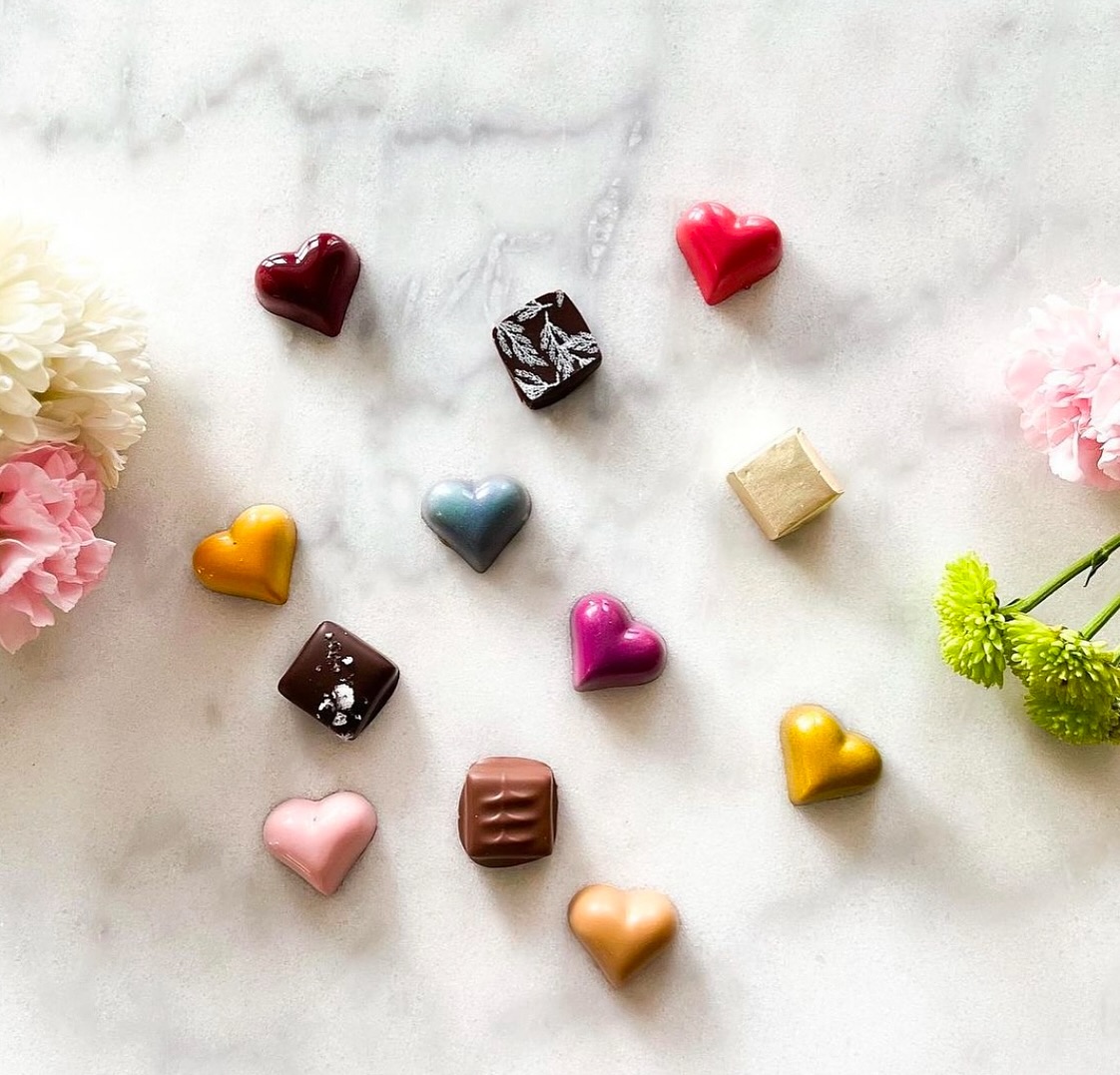 Celebrate love with our 12 and 6-piece Valentine’s Day chocolate boxes, available this weekend at the Portland Night Market and at Botanica Floral & Home. 💝