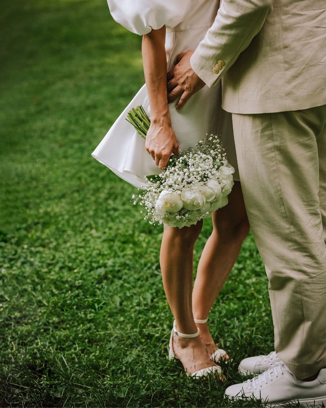 ✨ L’élégance d’un mariage civil ✨
Laurie et Nico ont incarné l’élégance moderne lors de leur mariage civil, au capitole.
Une session couple remplie de grâce, et de simplicité que nous avons réalisé dans un jardin de la ville rose 💕
#MariageCivil #ÉléganceMariage #leslysouletphotographe #photographelifestyle #photographemariagetoulouse #photographemariagemontauban #PhotographeMariage #capitoletoulouse