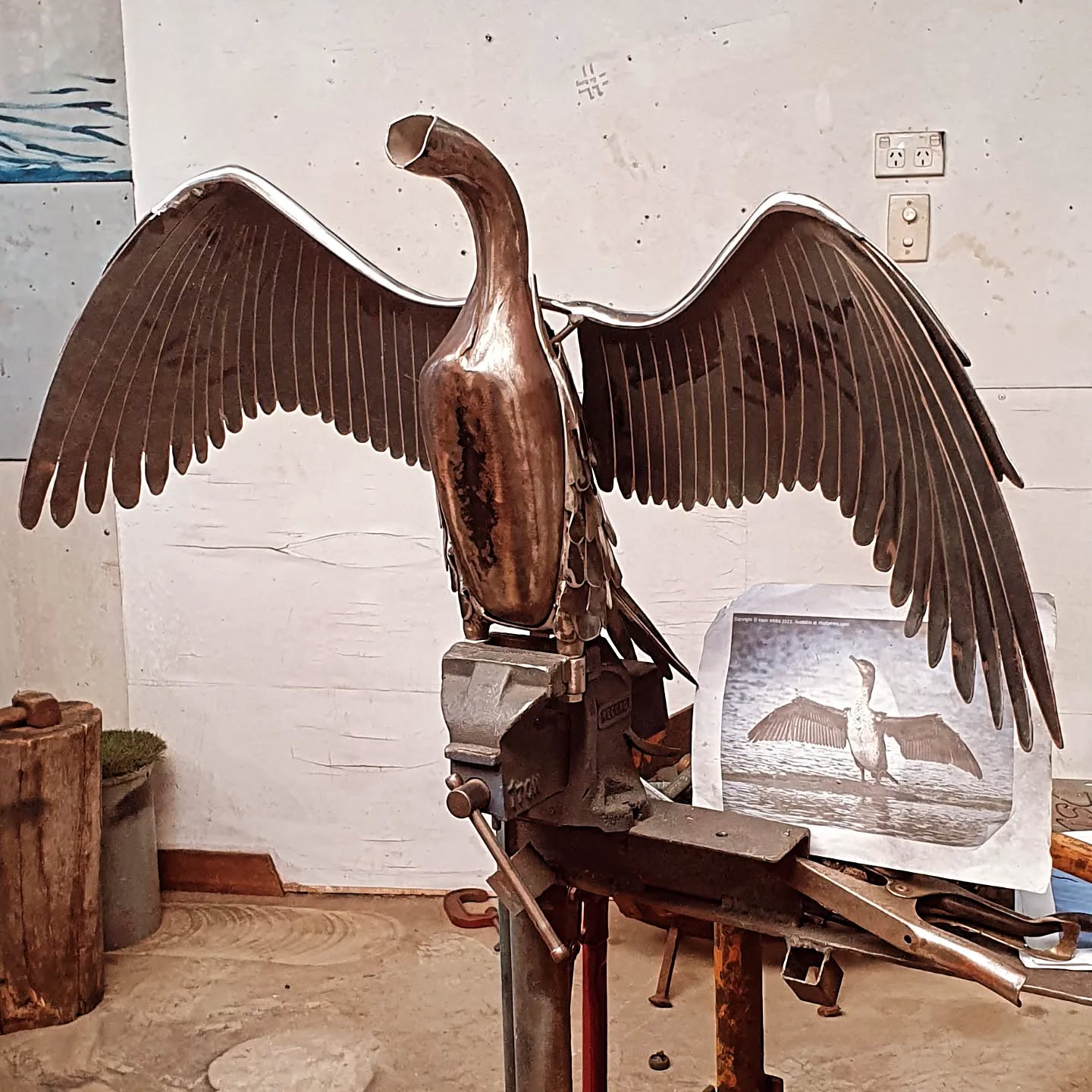 Finally at that stage where I get a sense it's starting to look like what I'm ment to be building
#dsdesigns #perthartist #weldingart #shag #birdsculpture #Artlovers #artinprogress #madeitmyself