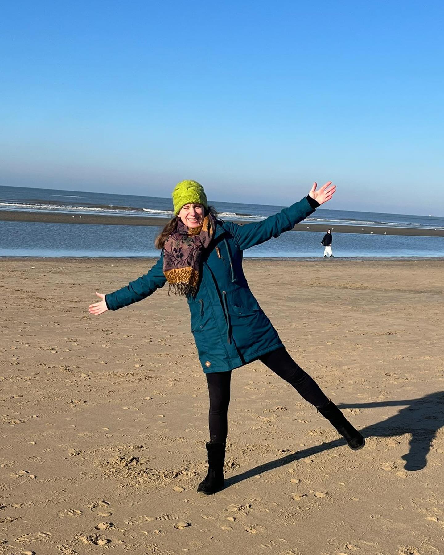 Starpose on the beach
“Sometimes I feel like a fallen star
From another universe
To bright for this dark planet
Never really fitting in
Always such a feeling of homesickness
At some point I realized I was never meant to fit in
We have to create that home on this planet
Together with all the other falling stars”
#divinefeminine #divinefeminineenergy #newearth #starseed #starseeds #starpose