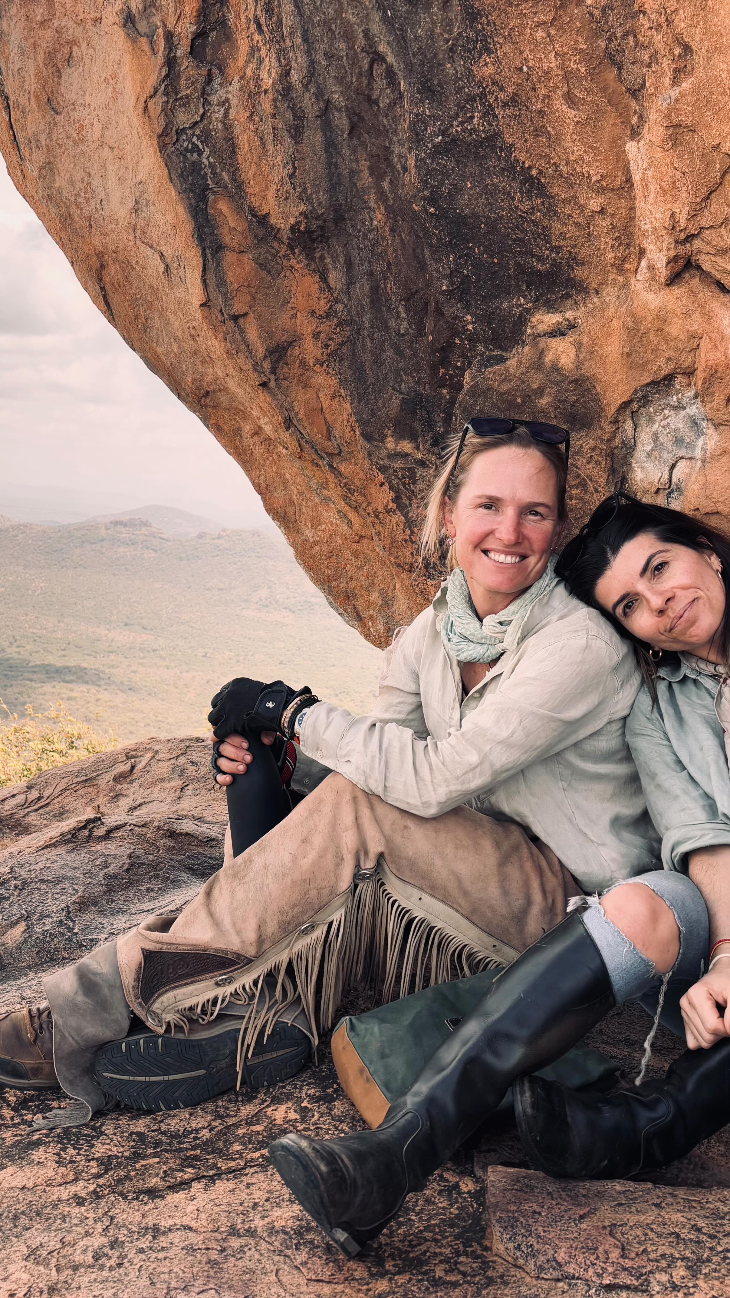 Day 3: Ntepes River bed camp ~ Kipredet
A day I will never forget ⛰️🐎🚶🏻♀️🥵👯♀️🧘🏻♀️🥗🌕
We rode where horses have never been. We climbed with our horses both up and down to get as close to the pinicle and we ate breakfast with rather strong whirling winds at dizzying heights 🙄
Moments of catching our breath through the dry heat and the challenges we faced. I looked ahead at our guide and my best friend @chyulu , who led us with cheaky optimism, zero concept of time through her back yard with respect and gratitude to the ancient lands and tribes people before us.
We crossed paths with Samburu tribesman and women going about their day. Some, have never seen horses, let alone a very mazungu group of weird people aboard them!!!
We rode into camp, where the team met us and it was saddles off and kitchen gloves on. All with a stunning orange Fanta in hand and my sous chef Lupukei 🤎🍊🧡
The day ended with chai and chats in the riverbed for me and Chyulu, discussing routes, food and general logistics, followed by a 1-1 yoga session with wonderfully creative and fun @alicebalas 🤸🏻♀️
Bedtime under the stars and waning moon ✨🌕
#Gratitude #olmalonomad #meandmouse #mouseinthewild #moveshiftfeel #kidogoyokitchen #thewildreset #olmalo #horsesafari #afticanhorsesafari #ridewild #wildride #nomad #explore #seek #aweandwonder #olmaloway #thisiskenya #samburuculture #kenya 🇰🇪