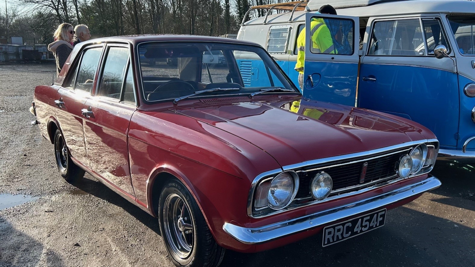 A nice sunny morning at the Nottingham Transport Heritage Centre classic car meet on Sunday.
Here are a few favourites:- a Ford Cortina Mk II 1600E, a cute Autobianchi, a nice Mercedes W114 (same shape as we used to use on weddings!) and a Corvette Stingray!
#lentonlimousines
#nottinghamtransportheritagecentre
