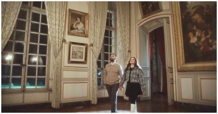 Il y a des moments dans la vie qui restent suspendus dans le temps, et pouvoir les filmer est un privilège. Ces instants où le temps s’arrête pour laisser place à ce « oui » qui marque à jamais le tournant de deux vies s’engageant à ne former qu’une. 💍✨
Merci à Élodie & Bichoy pour leur confiance 🥂
🏰 @chateaudechamplatreux
🎆 @on.fire.world