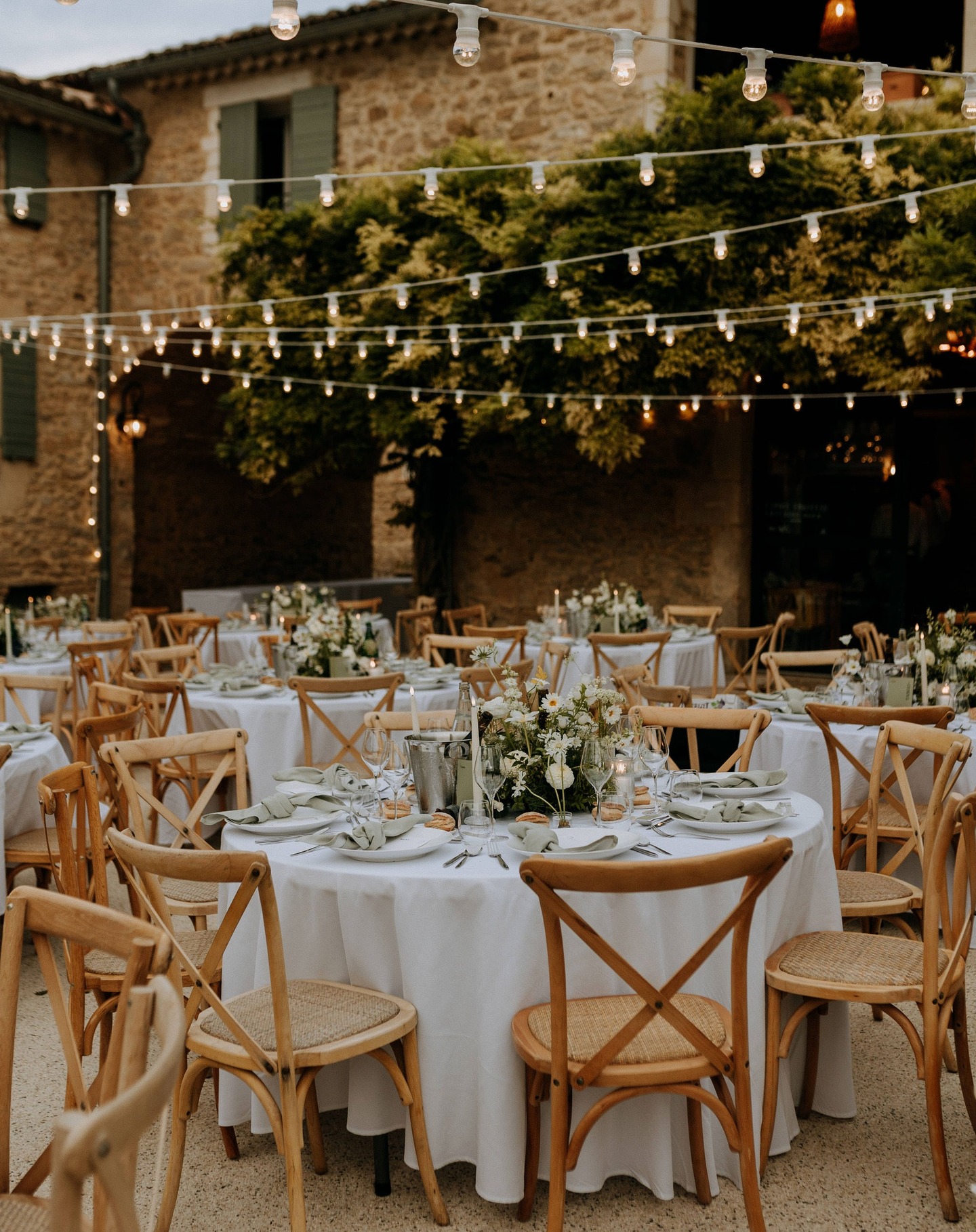 Souvenir d’un magnifique mariage d’été au domaine
Un cadre enchanteur, une douce lumière dorée, et une organisation impeccable signée Marjorie de @agence_suzetteetsimone ! Chaque détail était pensé avec soin pour une journée parfaite. Quel bonheur…
Merci infiniment aux mariés et à leurs proches pour leur confiance, leur énergie et ces merveilleux moments partagés. Votre complicité et votre amour ont illuminé cette journée.
Hâte de recevoir nos futurs mariés 2025, on compte les jours avant de partager ces beaux moments à vos côtés.
A memory of a beautiful summer wedding at the Domaine
An enchanting setting, soft golden light, and flawless organization by Marjorie from @agence_suzetteetsimone ! Every detail was carefully thought out for a perfect day. Pure joy…
A huge thank you to the couple and their loved ones for their trust, energy, and the wonderful moments we shared. Your bond and love lit up this day.
We can’t wait to welcome our 2025 couples — counting the days until we can share these beautiful moments with you.
Wedding Planner @agence_suzetteetsimone
Photographe @anais_bizet_photographie
Fleuriste @alkonost_fleurs
Make up @unbrindaudace
Saxo @emiliedlf
Traiteur @maison_nans
DJ @le_bac_a_vinyles
Location mobilier @raima_menestra @jani_solution_evenementielle
#destinationweddingfrance #valbonneweddings #weddinginspiration #romanticweddingvenue #luxuryweddings #outdoorweddingdreams #weddingseason #loveinprovence #memorablemoments #saintpauletdecaisson #domainedevalbonne