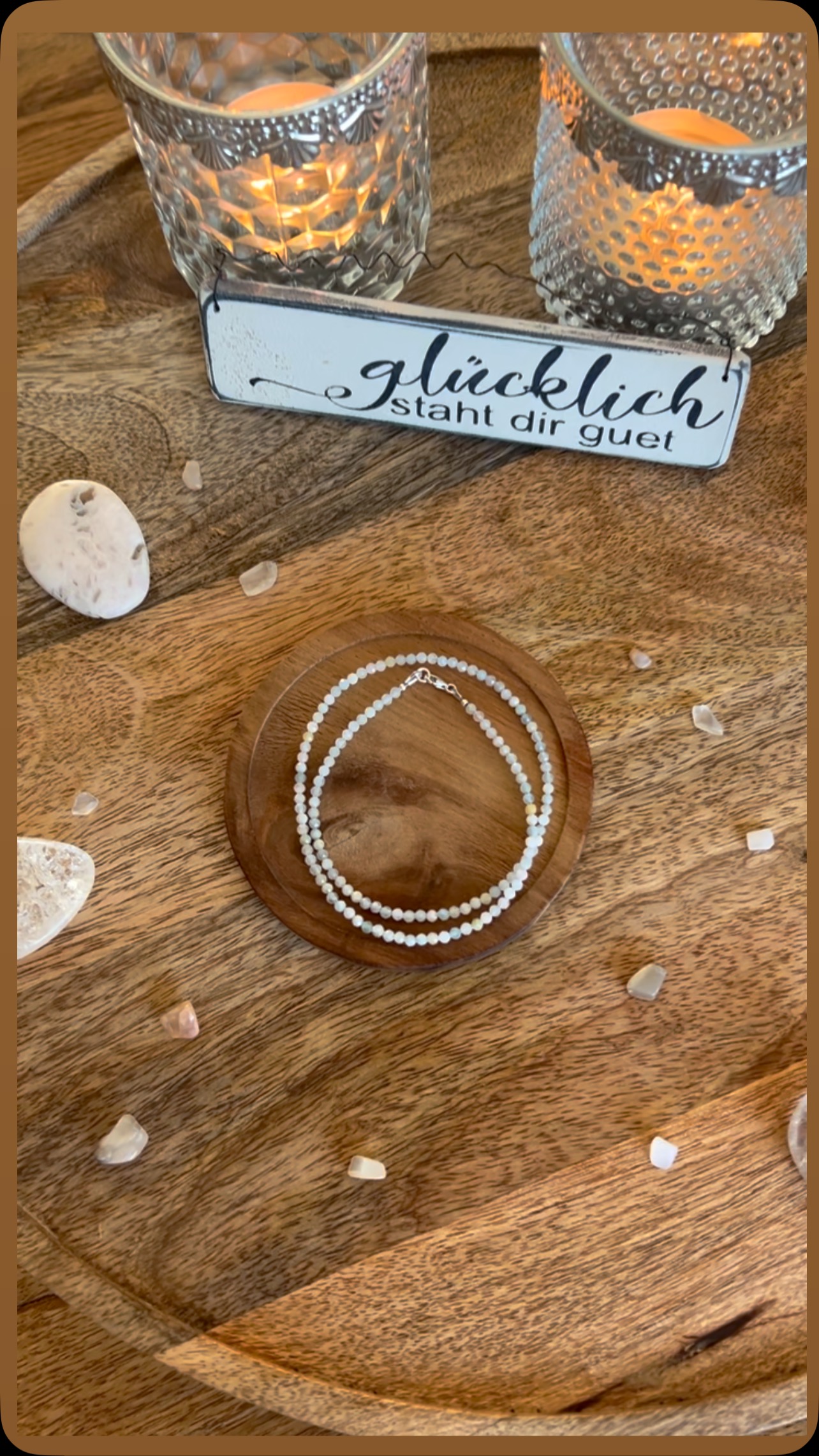 Morganit Edelstein unterstützt Deine mentale Ruhe und Balance.
#edelsteine #balance #innererfrieden #innereruhe #schmuckliebe #geschenkidee #edelstein #morganit