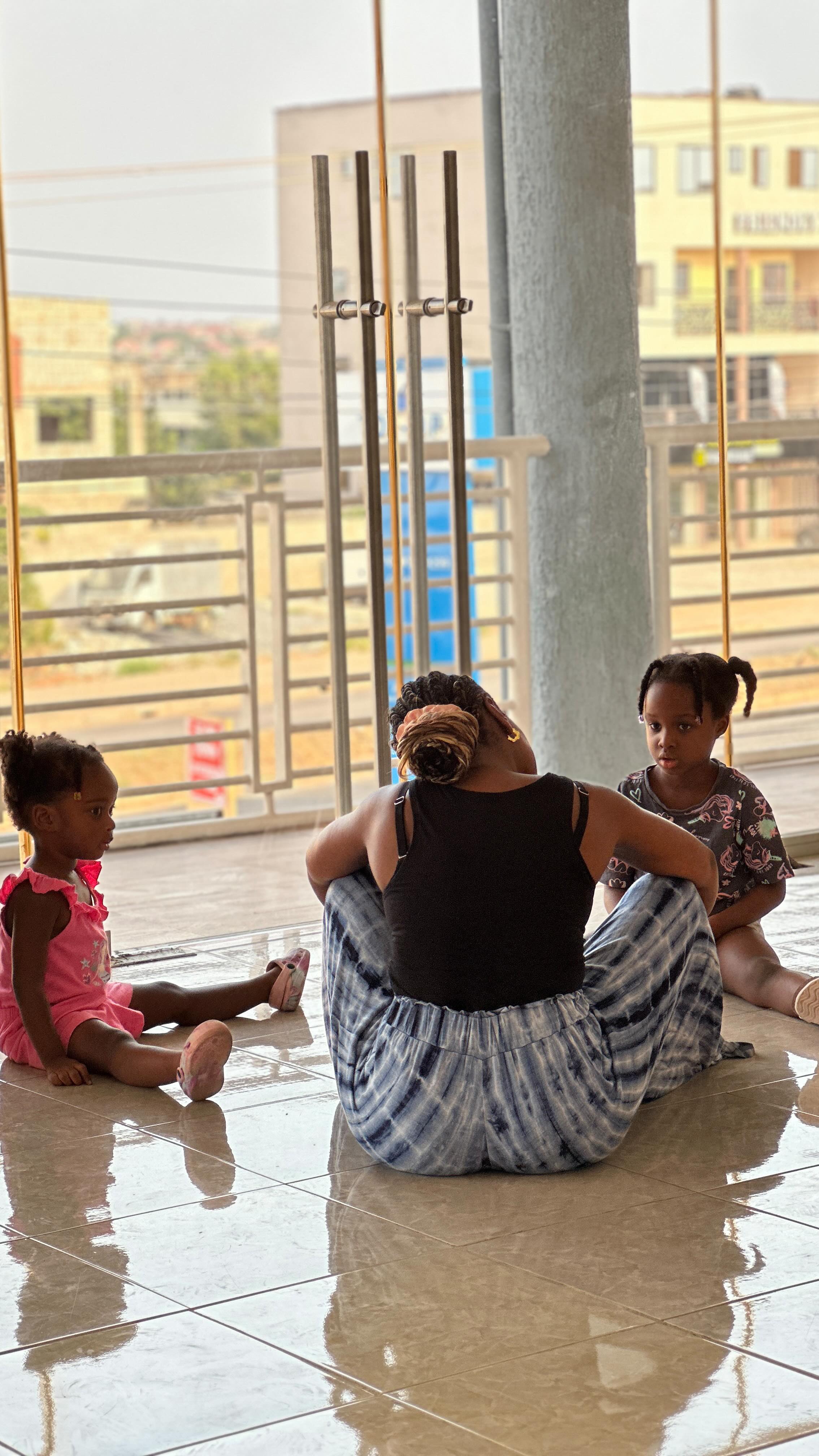 Spark you artistic passion at Mmino Arts with our dedicated facilitators.
#mminoarts #artseducation #creativityunleashed #creativekids