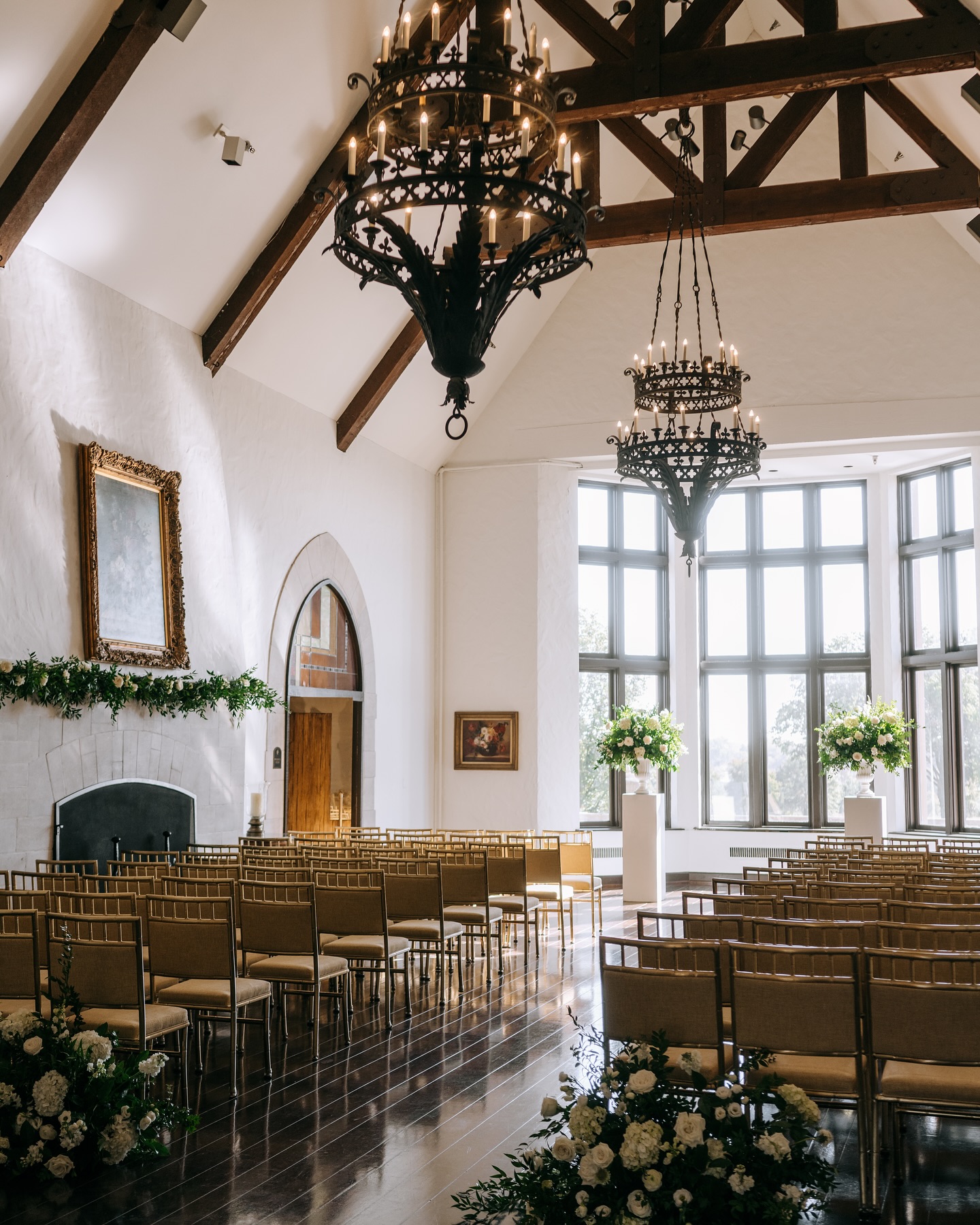 Petition for more @oakwoodcc_kc weddings please 🤞🏻
VENDORS
@oakwoodcc_kc
@wildhillflowers
@mclainsbakerykc