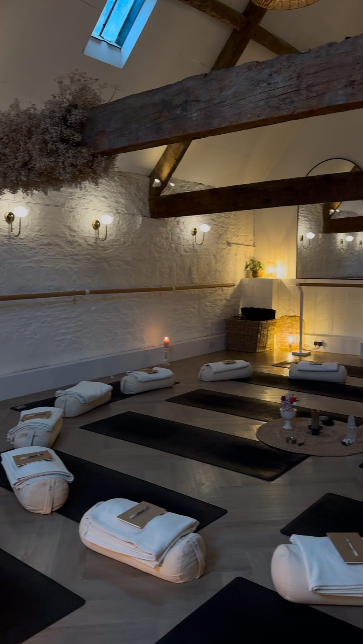 Growing up as one of four children in an incredibly loud and quite frankly chaotic household, my bedroom was my sanctuary. It was the one place where I could create a sense of calm amidst the noise. I’d spend hours rearranging my furniture, stringing up fairy lights and carefully placing candles and little treasures in every corner, transforming it into a calming space my family members would often retreat to themselves. No one taught me to do this, it was just something I instinctively loved.
Late at night when the house was finally still, I’d sit on my bed quietly plucking my guitar by candlelight, writing songs that helped me process my feelings (and raging hormones) - mostly about young love, heartbreak & a whole lot of confusion. Sound became my way of making sense of the world and my room was the sacred space where I could fully immerse myself in it.
Now almost 20 years later, I’m still doing just that only this time I get to create these beautiful sound sanctuaries for you. Crafting a peaceful environment is something I’m deeply passionate about because I believe it allows you to fully relax, let go and open yourself up to the healing power of sound. I take my time setting up each space with intention and care so that when you walk in you immediately feel held, safe and at ease.
I love co-creating these retreat days with wonderful Women like @catherinealicehindson & @jadesgreenkitchen because as fellow Cancerians, they just get it when it comes to nurturing others too. I mean look at how stunning a space @retreatandrewild is! Cat has created the most perfect backdrop for deep rest and Jade makes us all beautiful, nourishing feasts infused with love and intention. It’s a recipe (pardon the pun) for the most wonderful, restful day ever!
I can’t wait to create & share more of these spaces with you this year and look forward to welcoming you at a Sound Ceremony soon. 🤍
#soundbath #retreatday #soundhealing