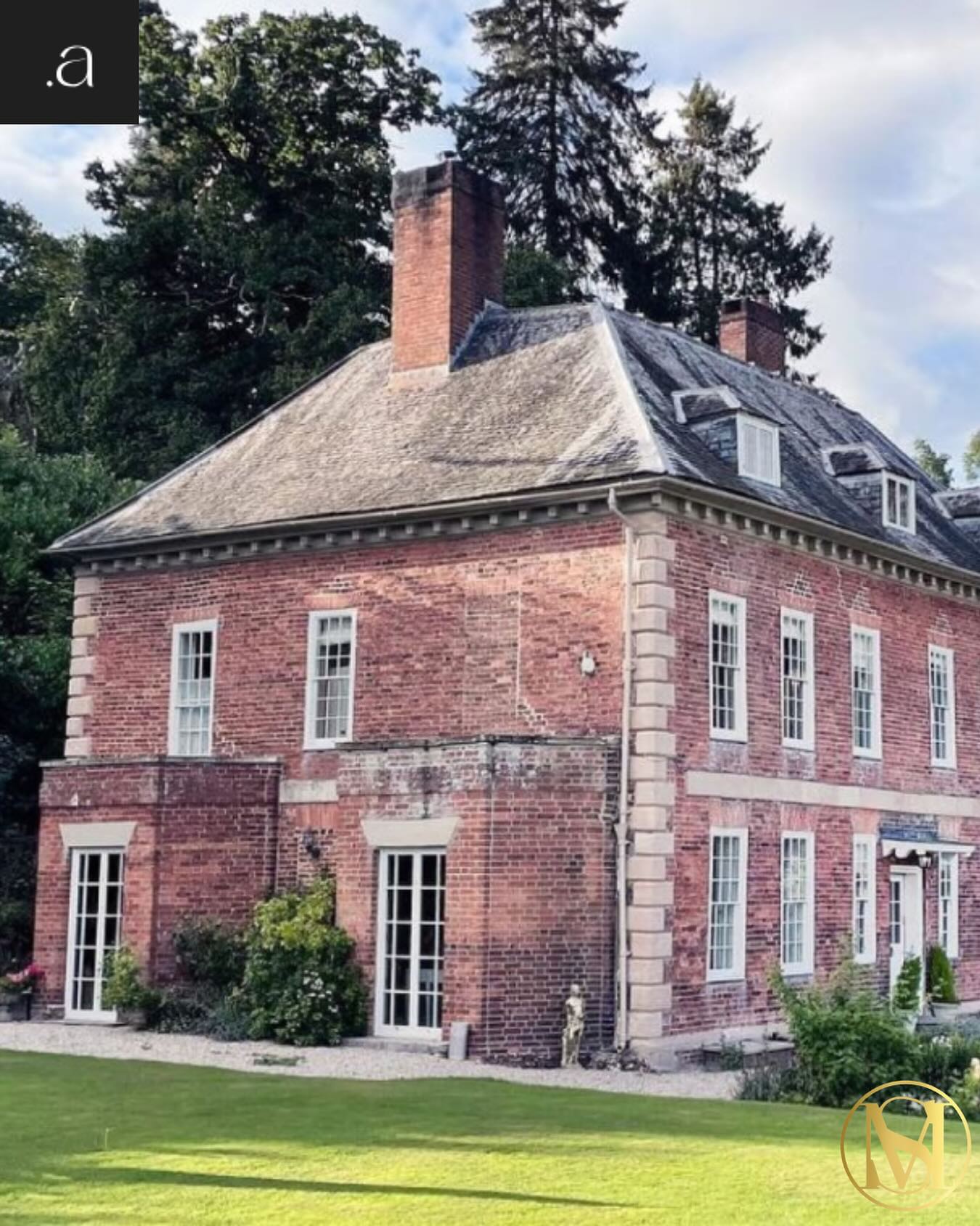 We are honoured to collab with @abinchi.club for their #retreat2025 event.
.
From private events to micro weddings and homeware,
Abinchi are making a name for themselves as
the luxury Supper Club hosts.
The supper clubs are usually held in secret venues and
for the first time they are going residential.
✨
#retreat2025 is a four-day retreat designed to relax, inspire, and connect you with like-minded individuals.
We are pleased that Abinchi have chosen our body balms as part of their luxury gifting to guests.
For more information and to reserve your spot, visit @abinchi.club
.
#supperclub #privatedining #luxuryevents #naturalbodyproducts