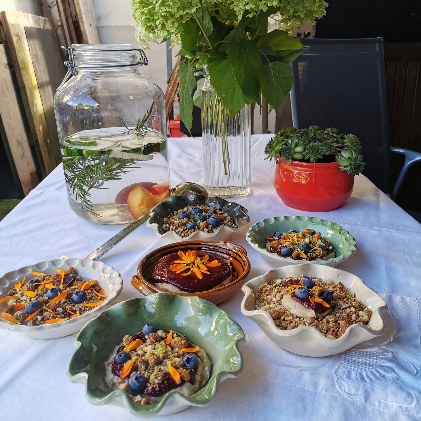 Vous avez envie de participer à un stage de cuisine végétale, de découvrir de nouvelles saveurs ou l'offrir à l'un de vos proche ?
les dates 2025 sont en ligne sur mon site : www.poterie-wehrling.fr
#cuisinevegetale #cuisinemaison #cuisinesaine #soufflenheim #handmadepottery #artisanatfrancais