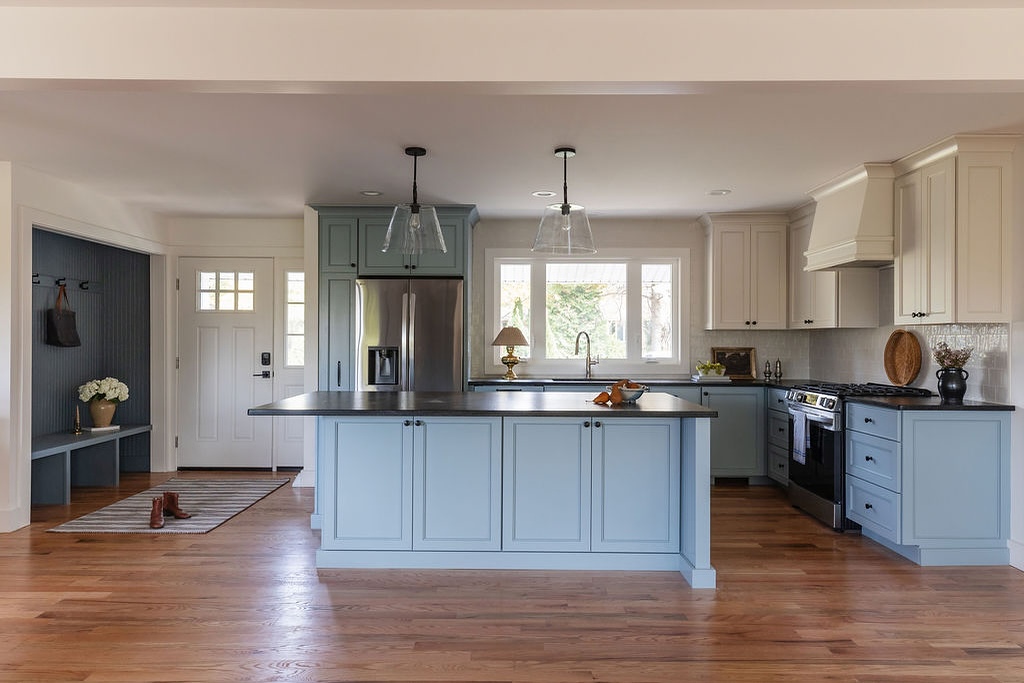 It is always a goal of mine to make each space within a home feel interconnected through colors and materials. For this house, it was especially important since most of the main living areas are open to one another. This picture perfectly captures those side by side details.
design + styling | @cosmicdesignstudio.am
photo | @yandbinteriorsphotography
*
*
*
#homerenovation #cosmicdesignstudio #interiordesign #kitchendesign